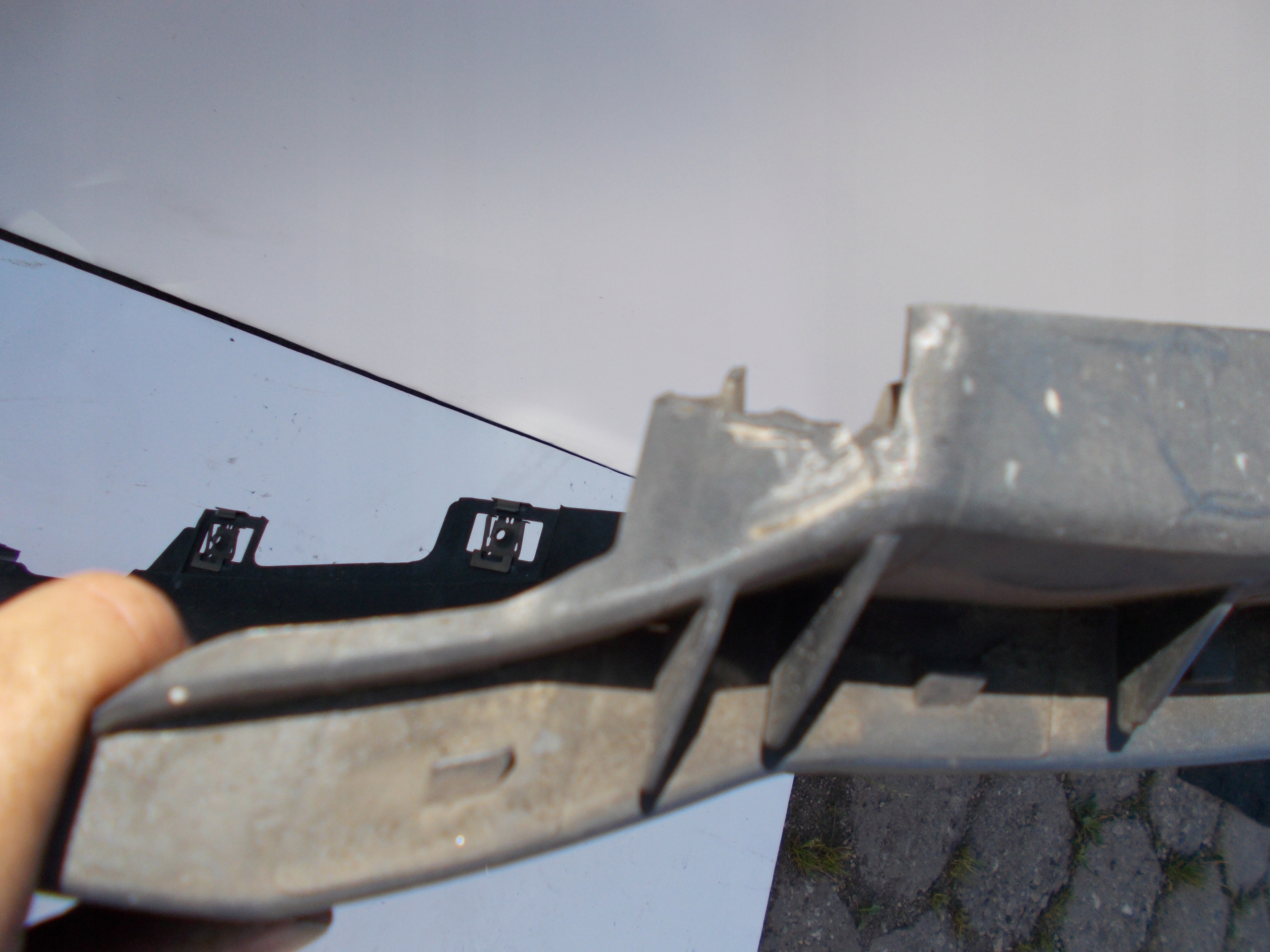 ĽAVÝ PREDNÝ BLATNÍK RENAULT SCENIC II 03-