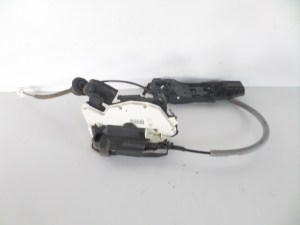 ZAMOK PRAVYCH PREDNYCH DVERI VW GOLF VII 12- ZAMOK PRAVYCH PREDNYCH DVERI VW GOLF VII 12-