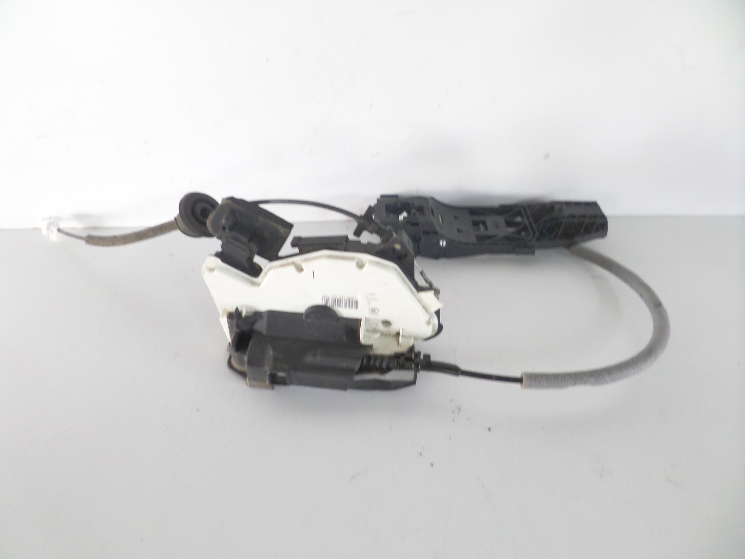 ZAMOK PRAVYCH PREDNYCH DVERI VW GOLF VII 12-