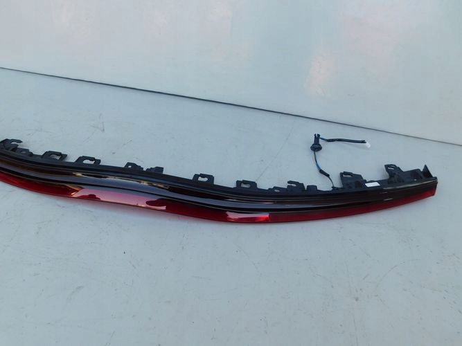 TOYOTA PRIUS IV 17- BRZDOVÉ SVETLO