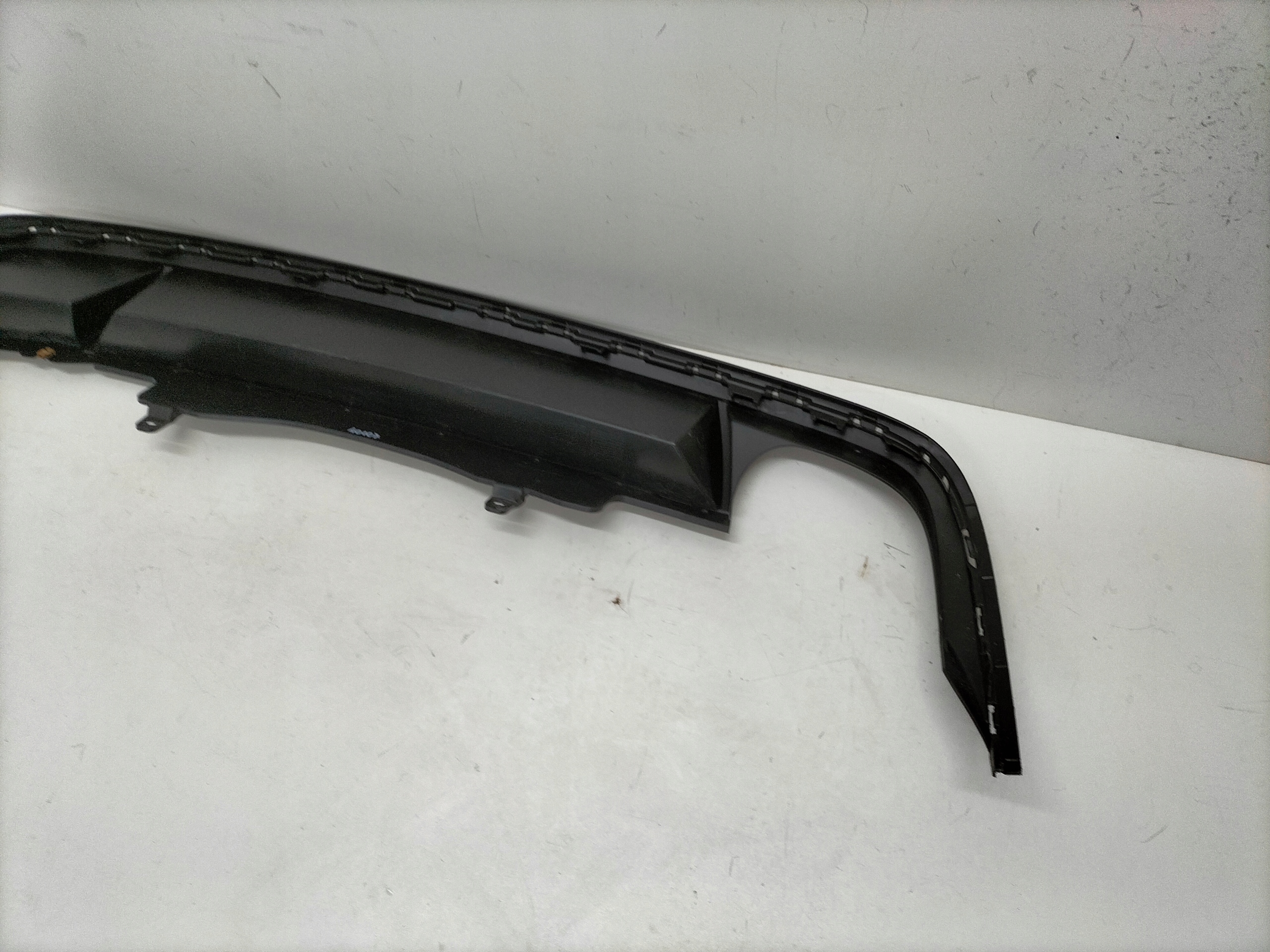 SPOJLER LIŠTA ZADNÉHO NÁRAZNÍKA VW PASSAT  B7 10-14 SEDAN