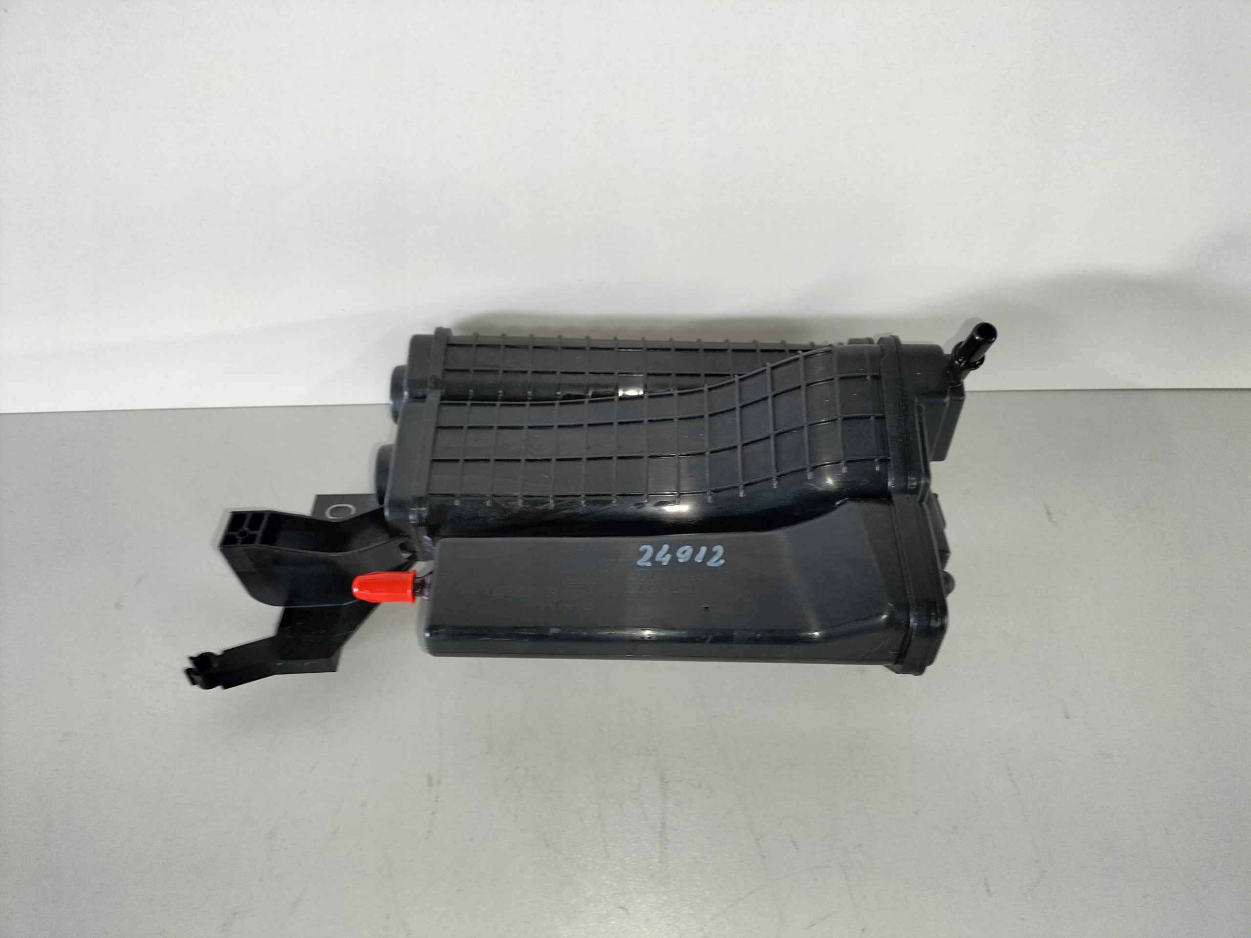 UHLIKOVY FILTER AUDI Q3 18- SEAT TARRACO 18- TFSI