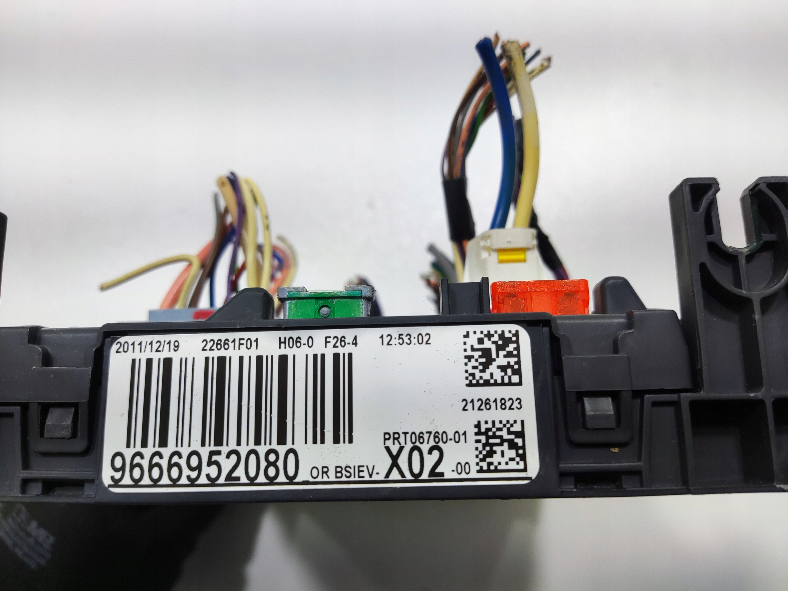 MODUL BSI POISTKOVA SKRINKA CITROEN C3 II 2009-2013 9666952080