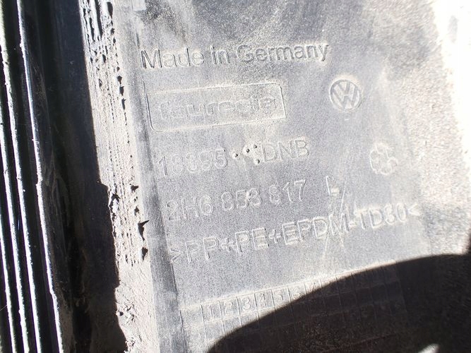 VW AMAROK LIFT 16- LIŠTA ĽAVÉHO ZADNÉHO BLATNÍKA