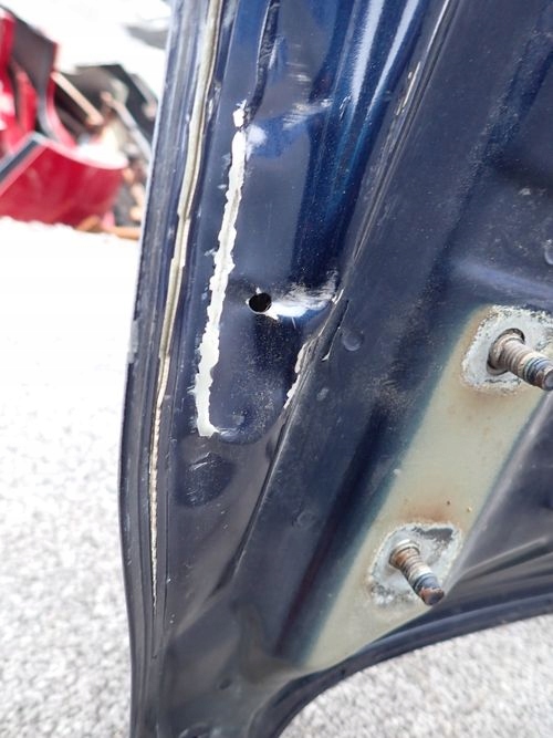 RENAULT ALASKAN PREDNÁ KAPOTA