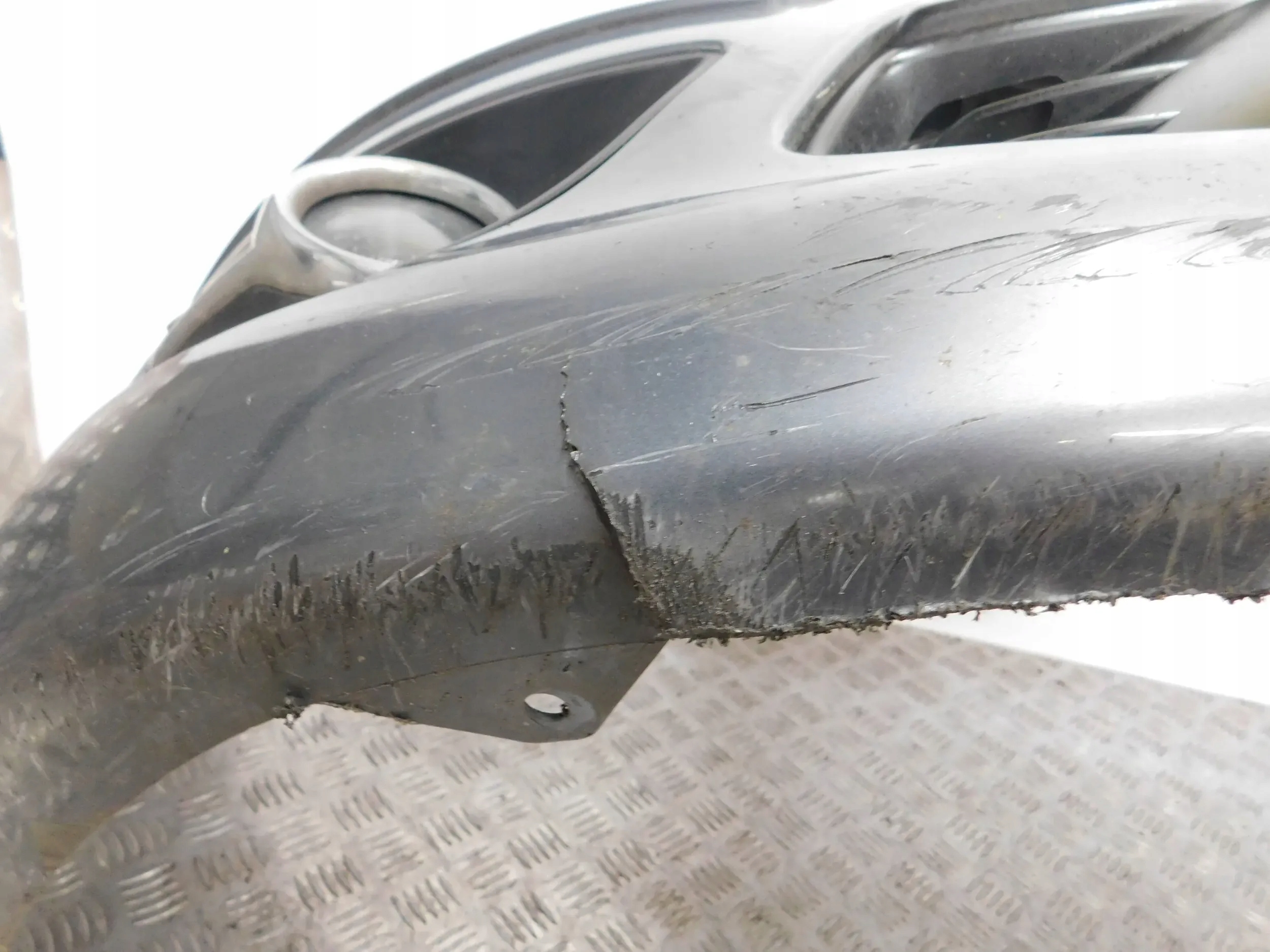 PREDNÝ NÁRAZNÍK CITROEN C4 LIFT PDC