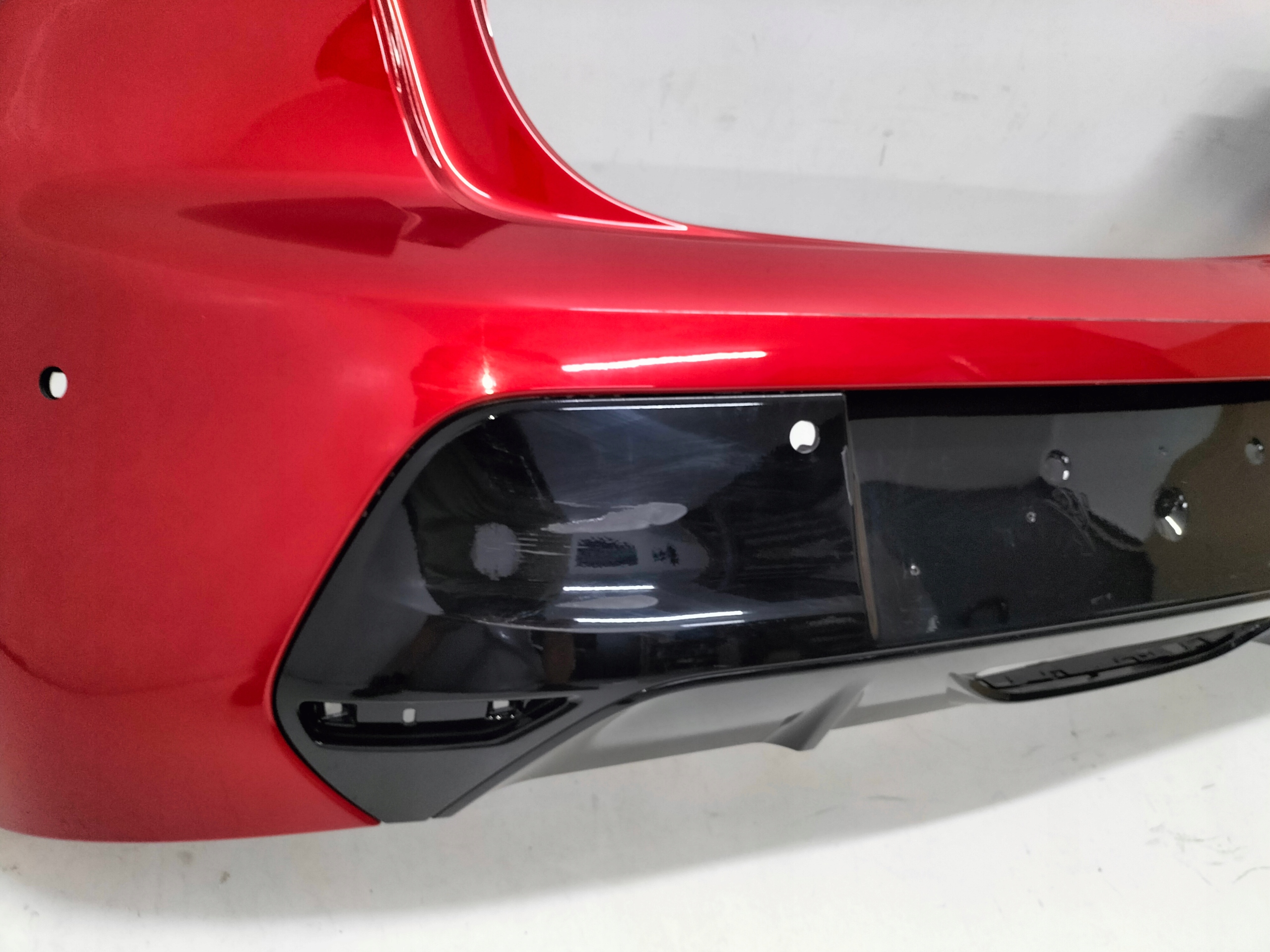 ZADNÝ NÁRAZNÍK PEUGEOT 208 II 19-