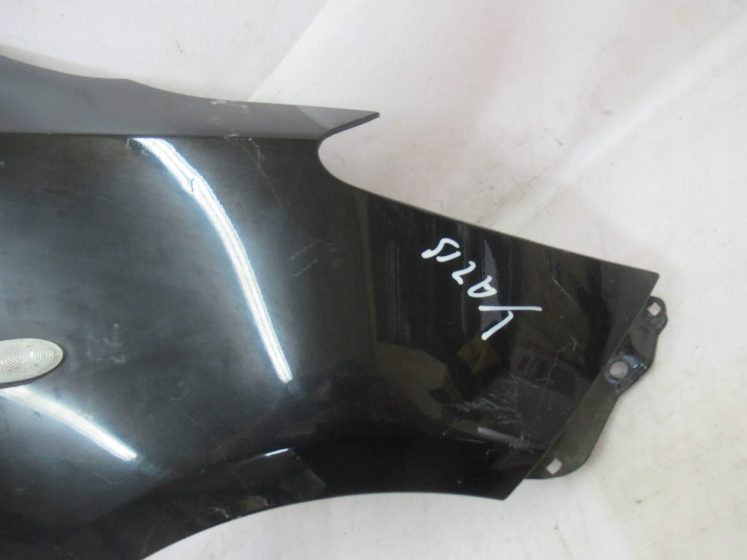 BLATNIK PREDNÝ PRAVY TOYOTA YARIS II 2