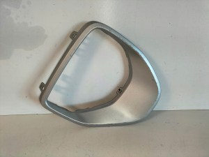 RAMIK LISTA MRIEZKA LIŠTA PREDNÉHO NÁRAZNÍKA PRAVA VW ATLAS LIFT 23- RAMIK LISTA MRIEZKA LIŠTA PREDNÉHO NÁRAZNÍKA PRAVA VW ATLAS LIFT 23-