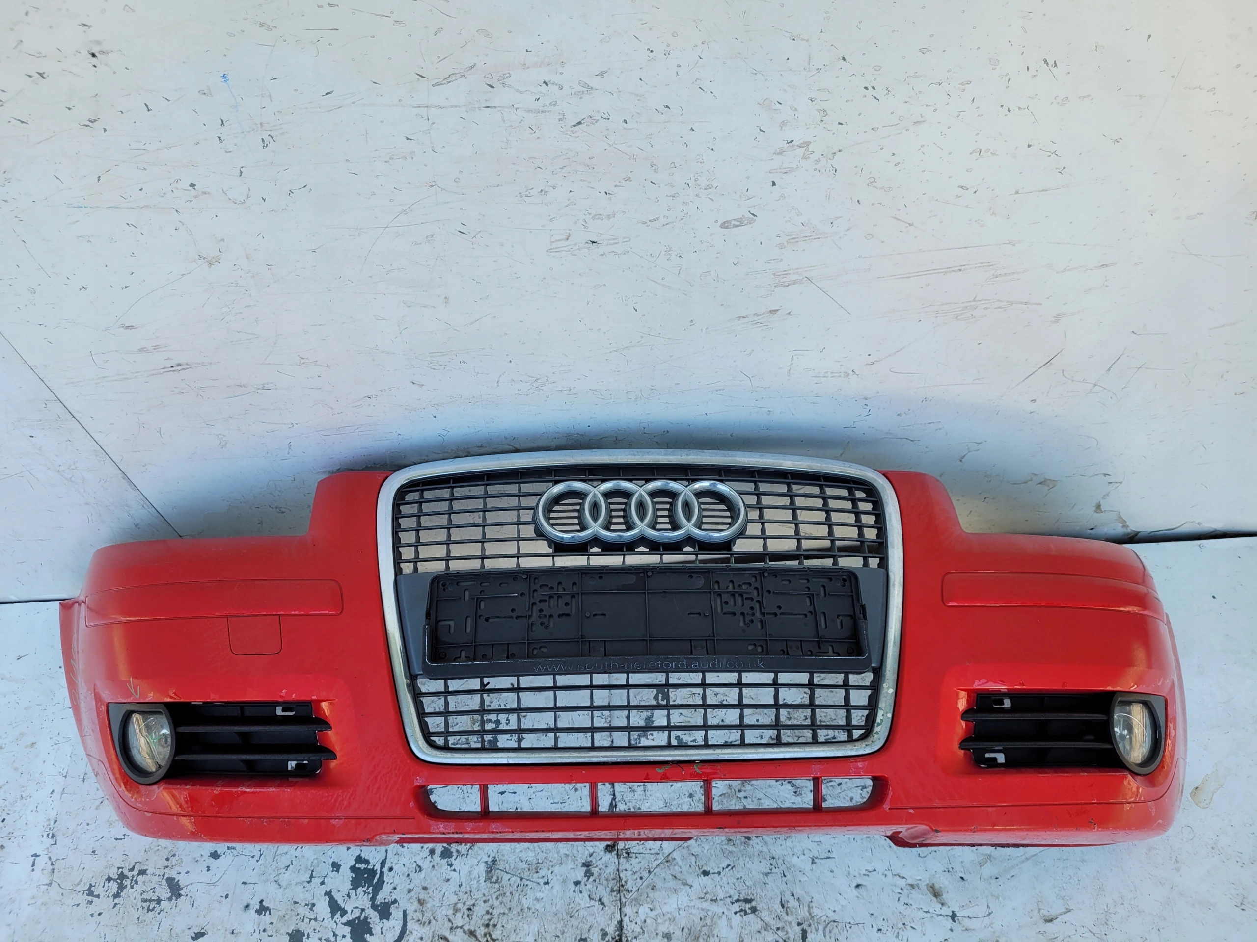 AUDI A3 8P LIFT 05-07 PREDNÝ NÁRAZNÍK