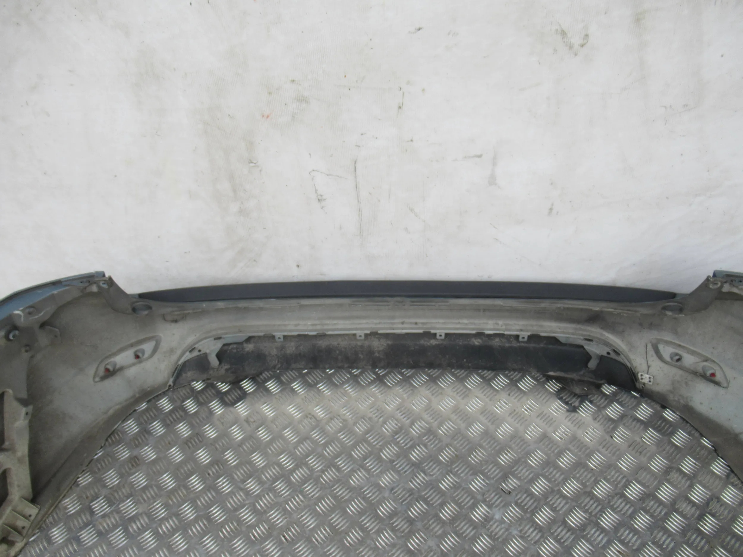 ZADNÝ NÁRAZNÍK FORD FOCUS 2 MK2 KOMBI LIFT 08-