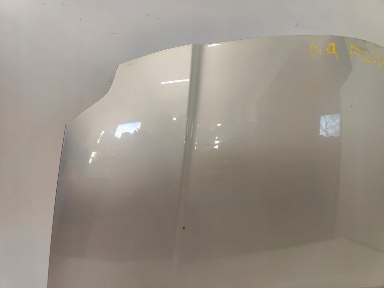 Toyota auris I 06-09 PREDNÁ KAPOTA kol: 1c0