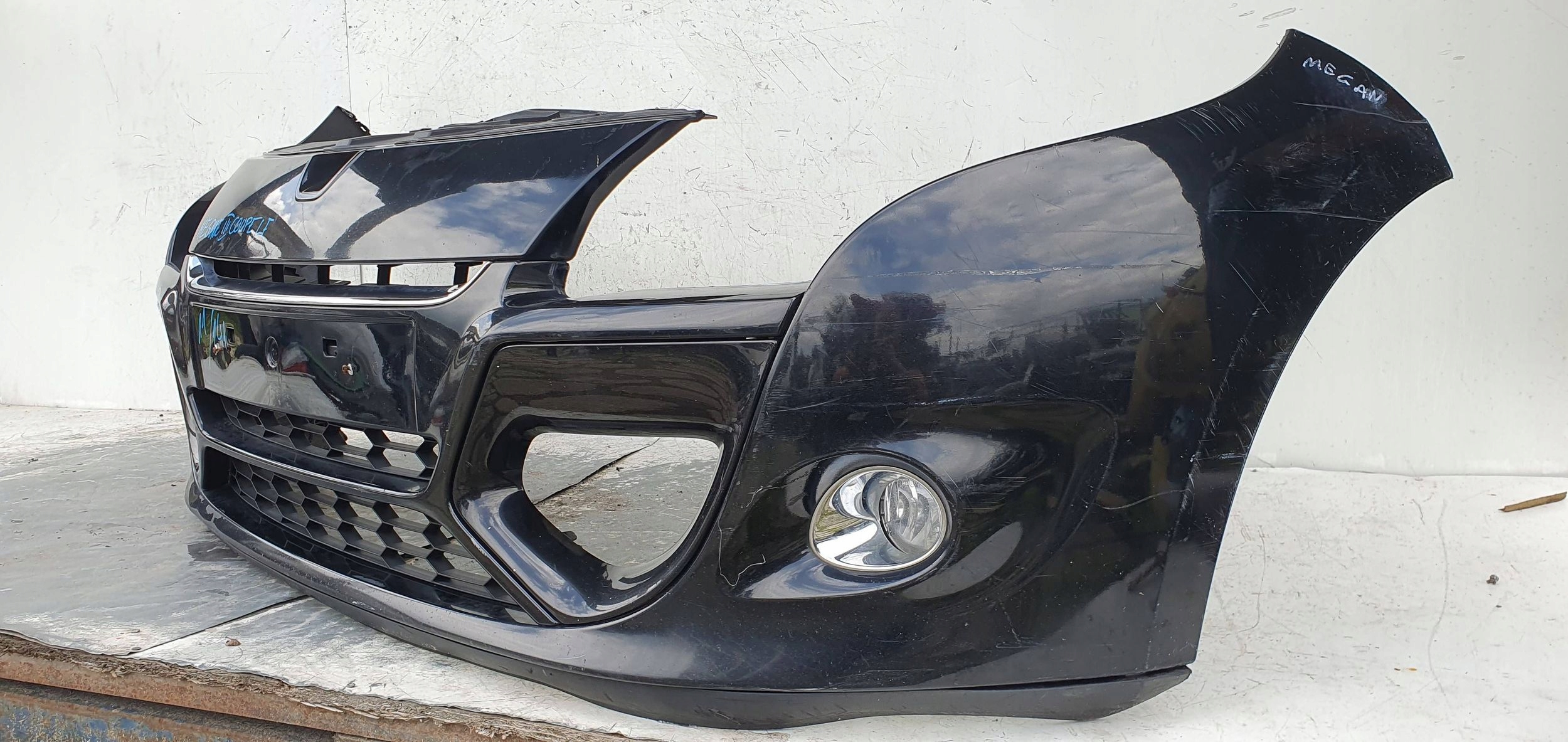 Renault Megane III 3 LIFT COUPE PREDNÝ NÁRAZNÍK 620228999r