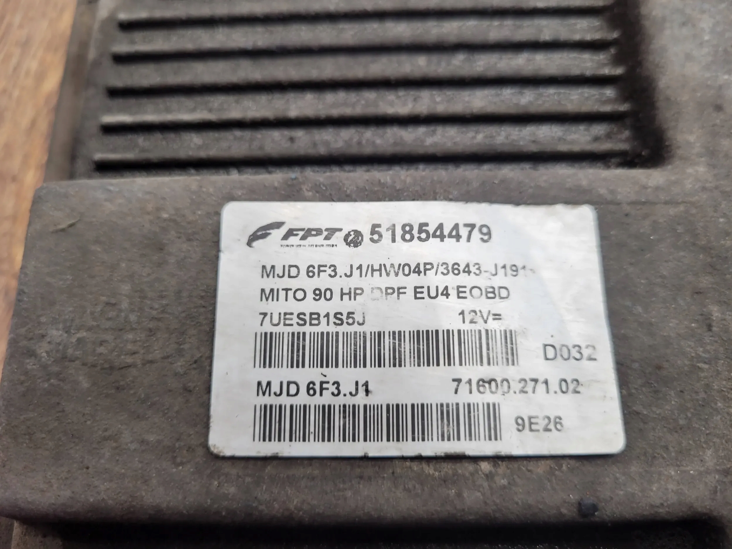 Alfa Romeo Mito 1.3jtd 51854479 RIADIACA JEDNOTKA MOTORA