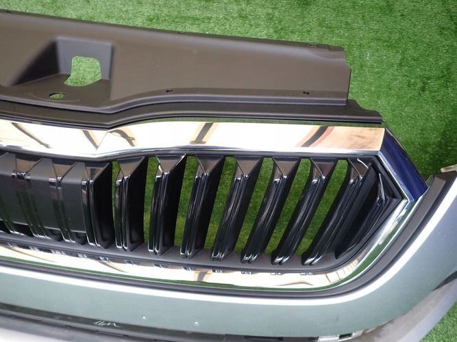 SKODA OCTAVIA IV PREDNÝ NÁRAZNÍK
