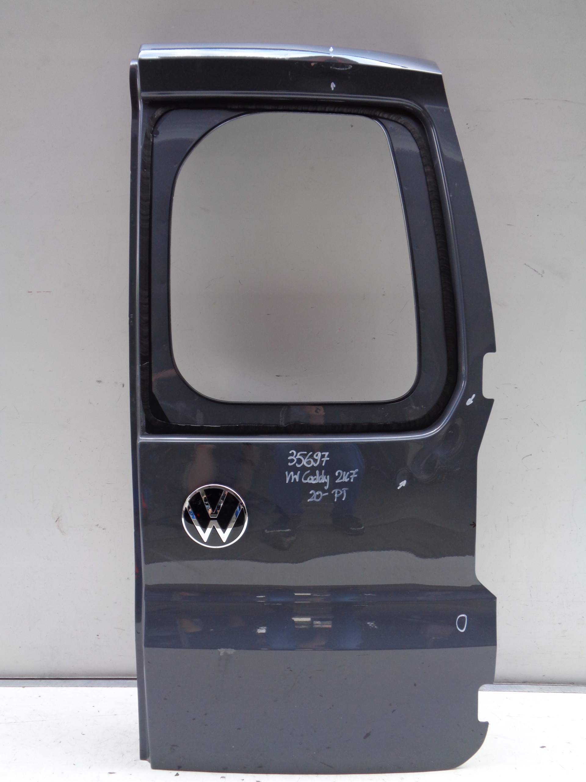 PRAVE ZADNE DVERE VW CADDY 2K7 20- NR 35697