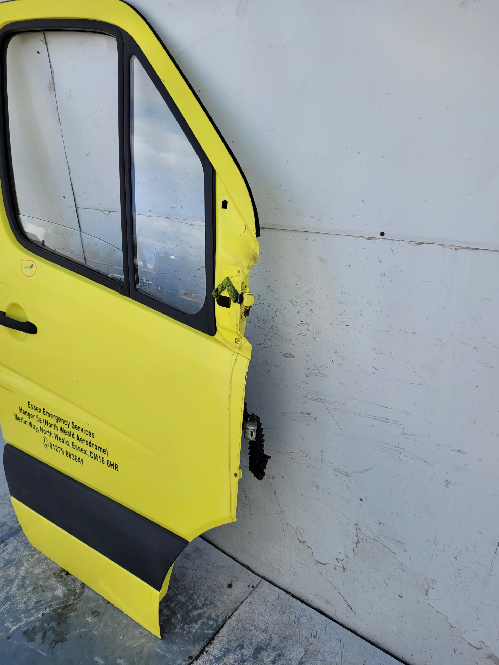 MERCEDES SPRINTER 906 CRAFTER DVERE PREDNÉ PRAVÉ