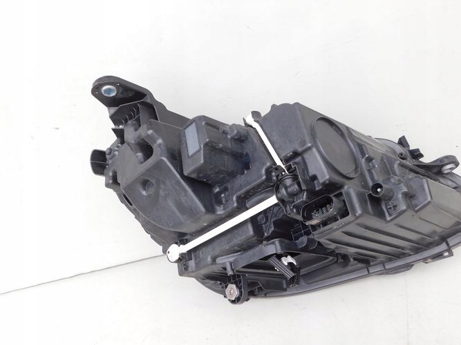 MERCEDES W213 213 E-KLASA FULL LED LAVE PREDNE SVETLO