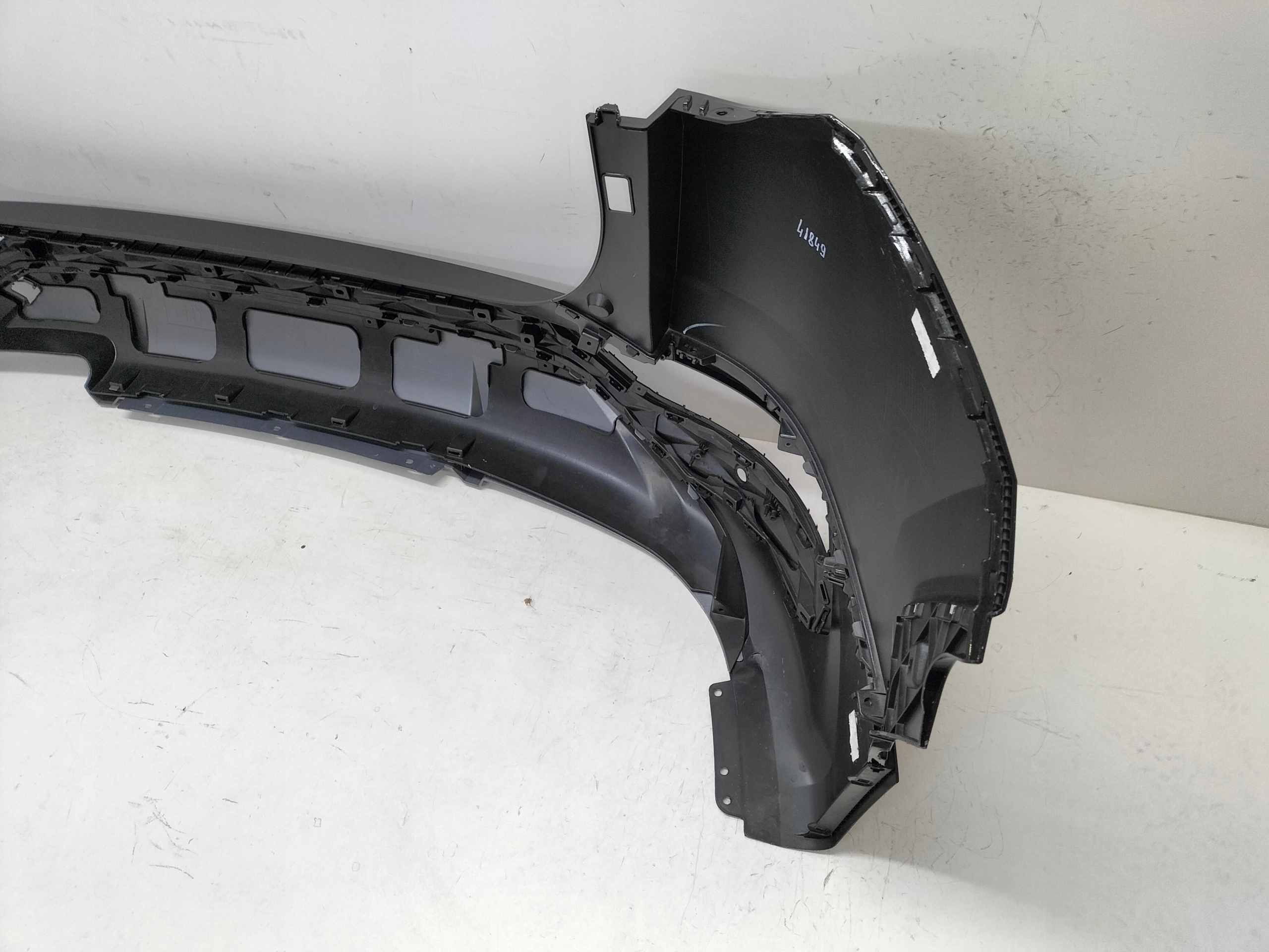ZADNÝ NÁRAZNÍK HYUNDAI TUCSON 4 IV 20-