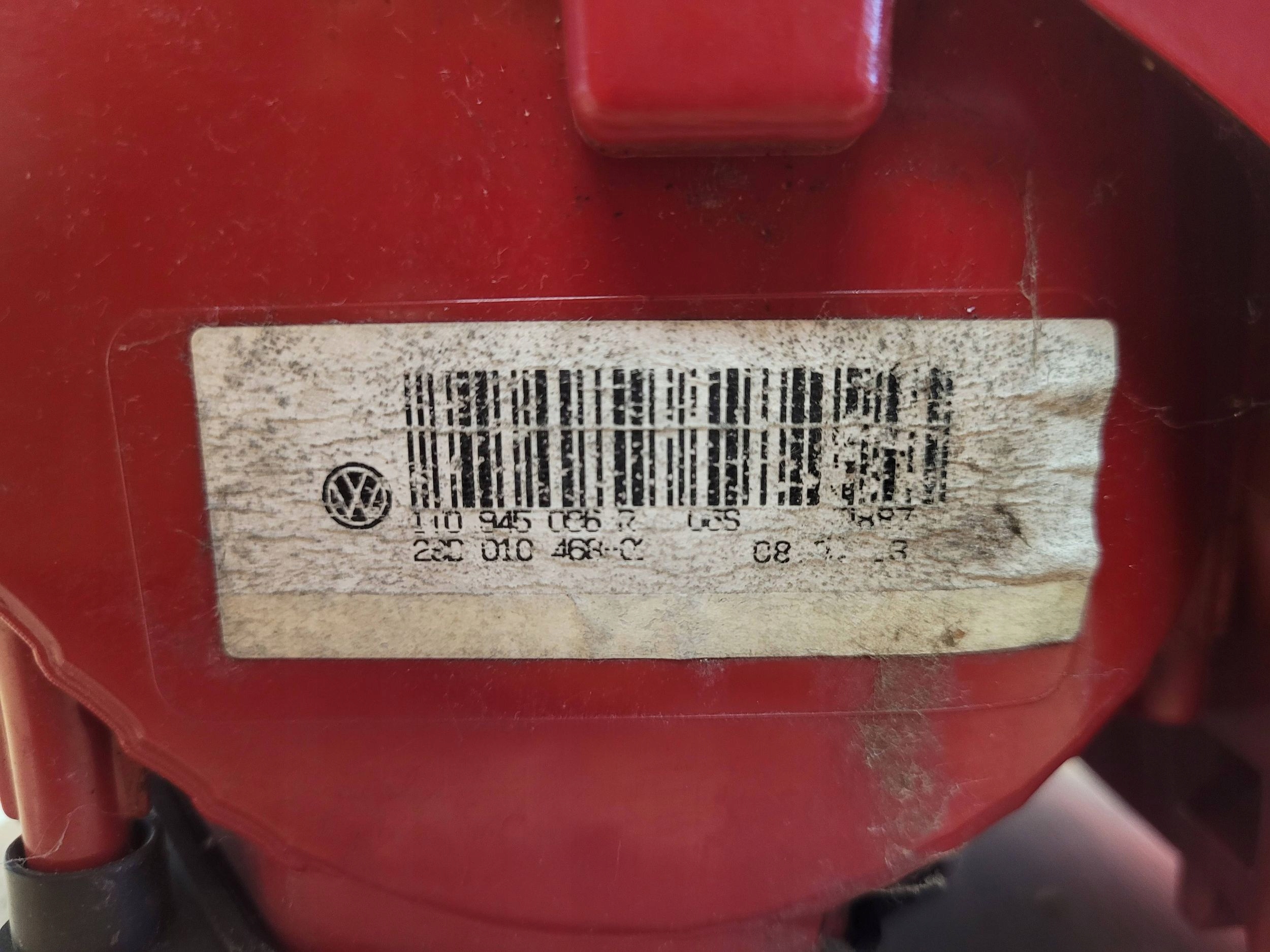 Vw Touran LIFT 010-015 1T0945096R PRAVE ZADNE SVETLO