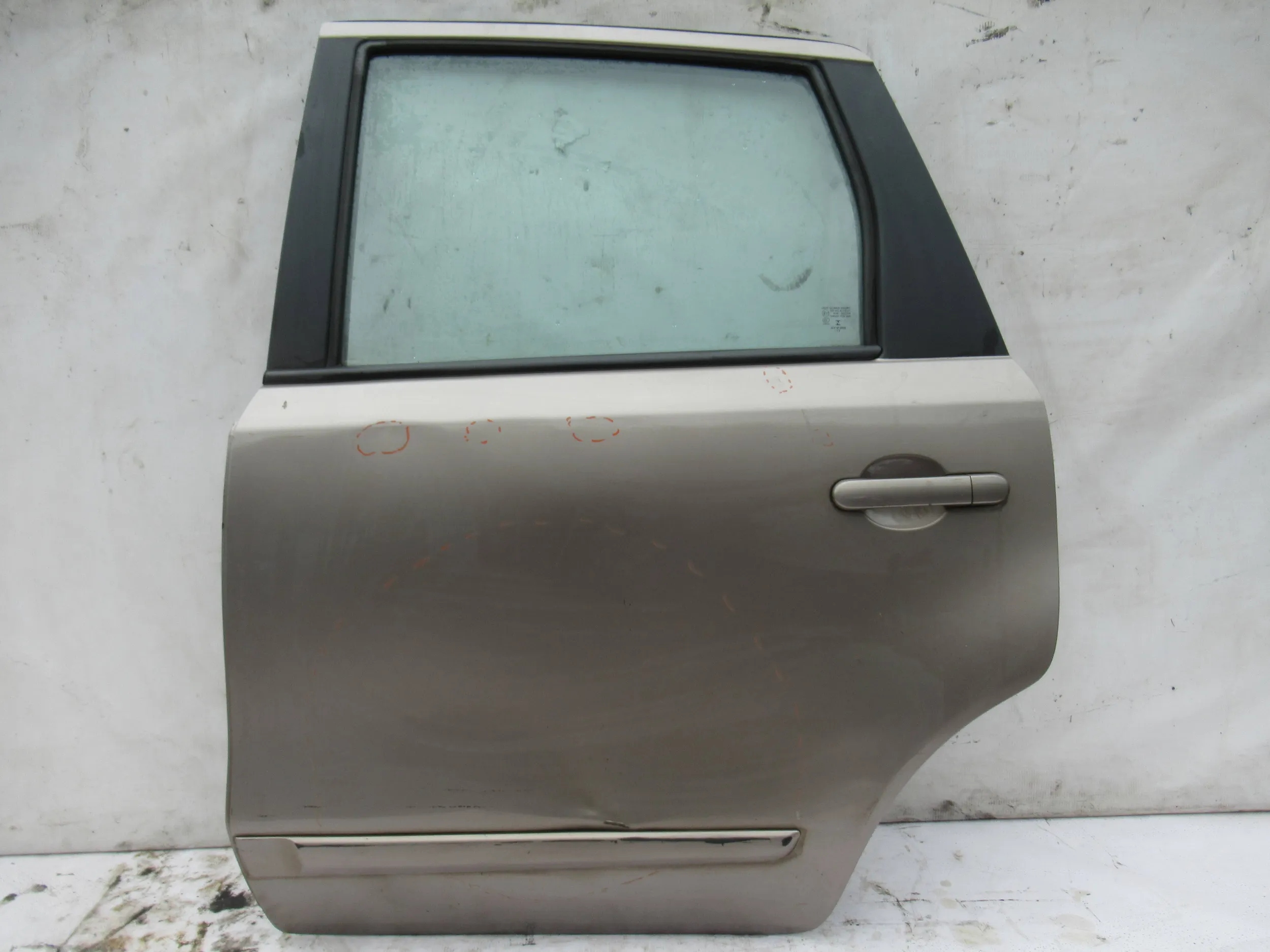 LAVE ZADNE DVERE NISSAN NOTE E11