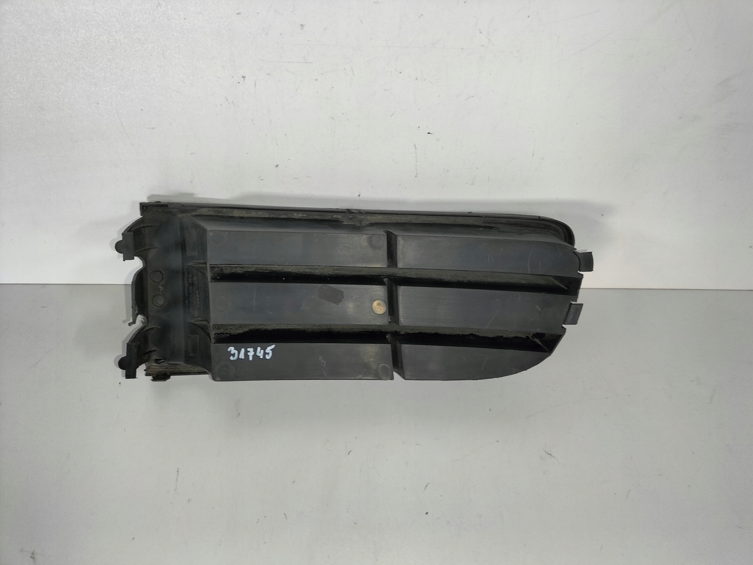 PRAVÁ LIŠTA MRIEŽKA NÁRAZNÍKA VW POLO IV 02-05