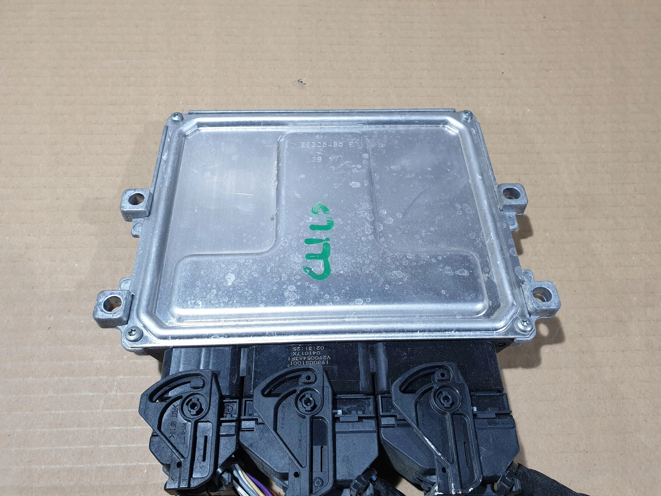 renault clio 4 IV 0.9 tce RIADIACA JEDNOTKA 237109221r