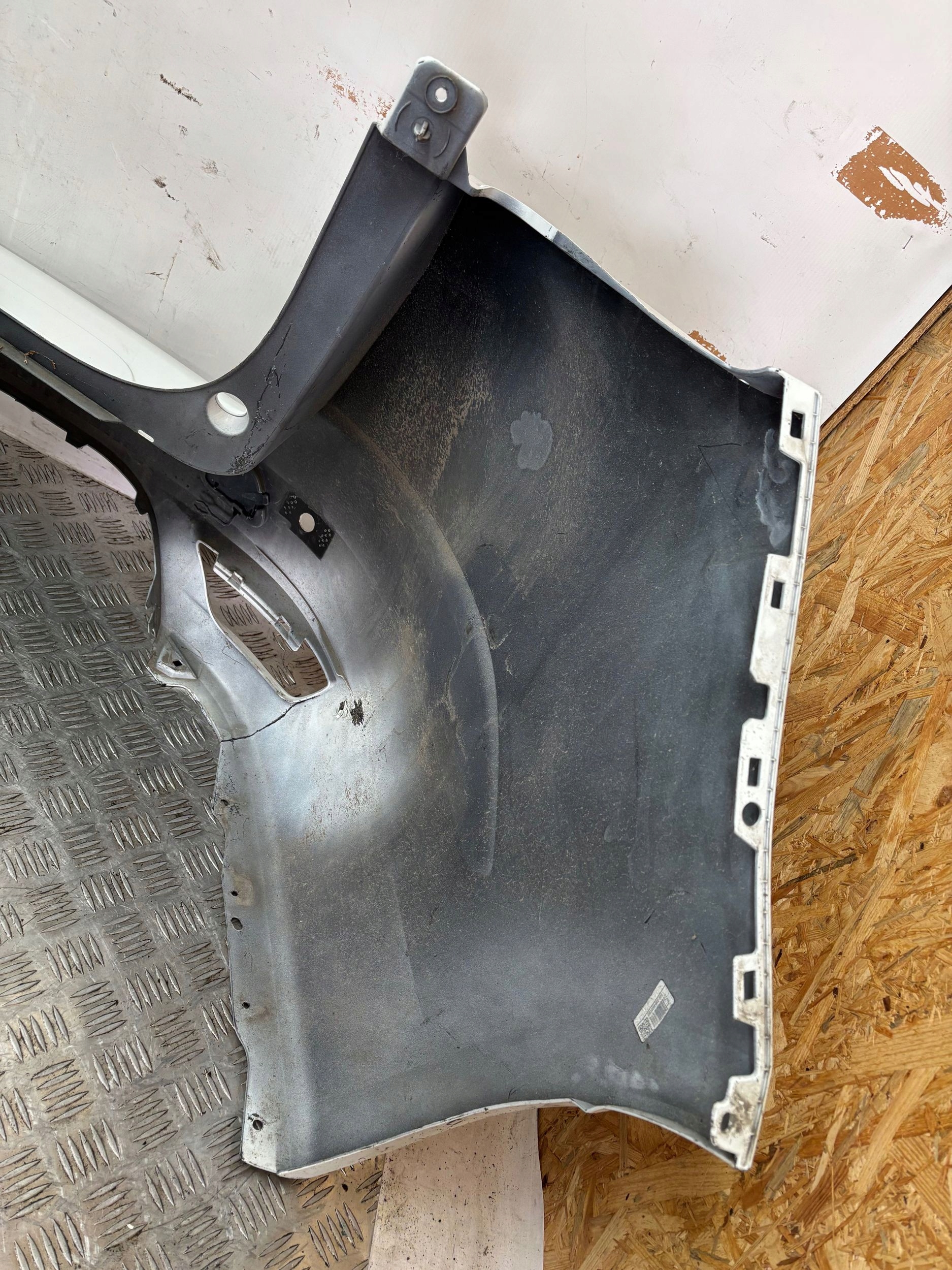 ZADNÝ NÁRAZNÍK RENAULT MEGANE IV 4 KOMBI PDC
