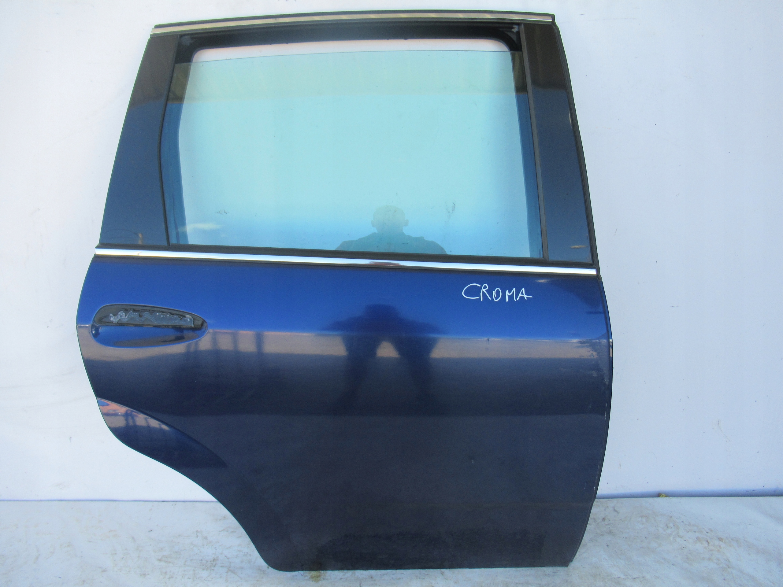 PRAVÉ ZADNÉ DVERE FIAT CROMA 05-