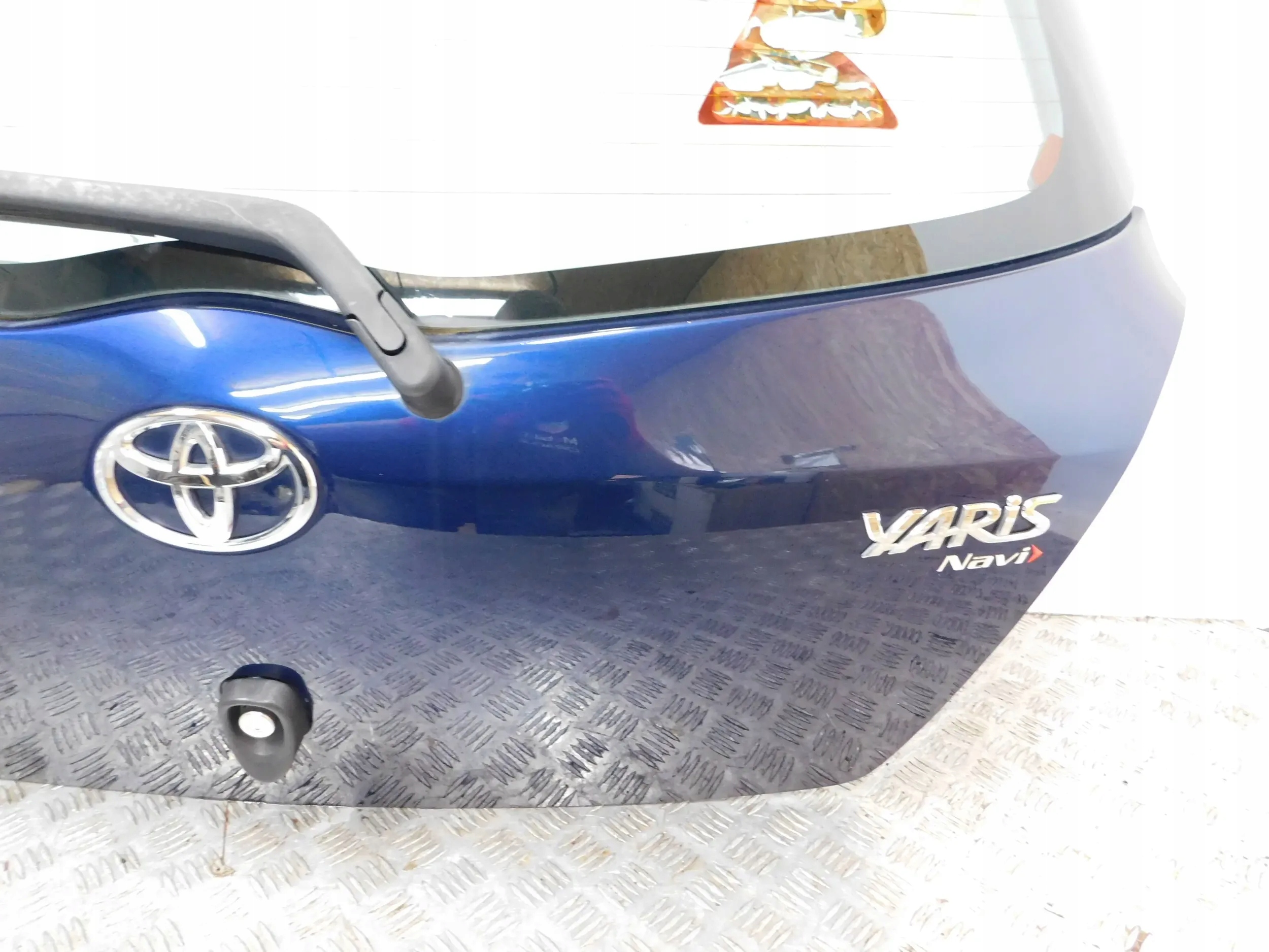 ZADNÁ KAPOTA TOYOTA YARIS II 2