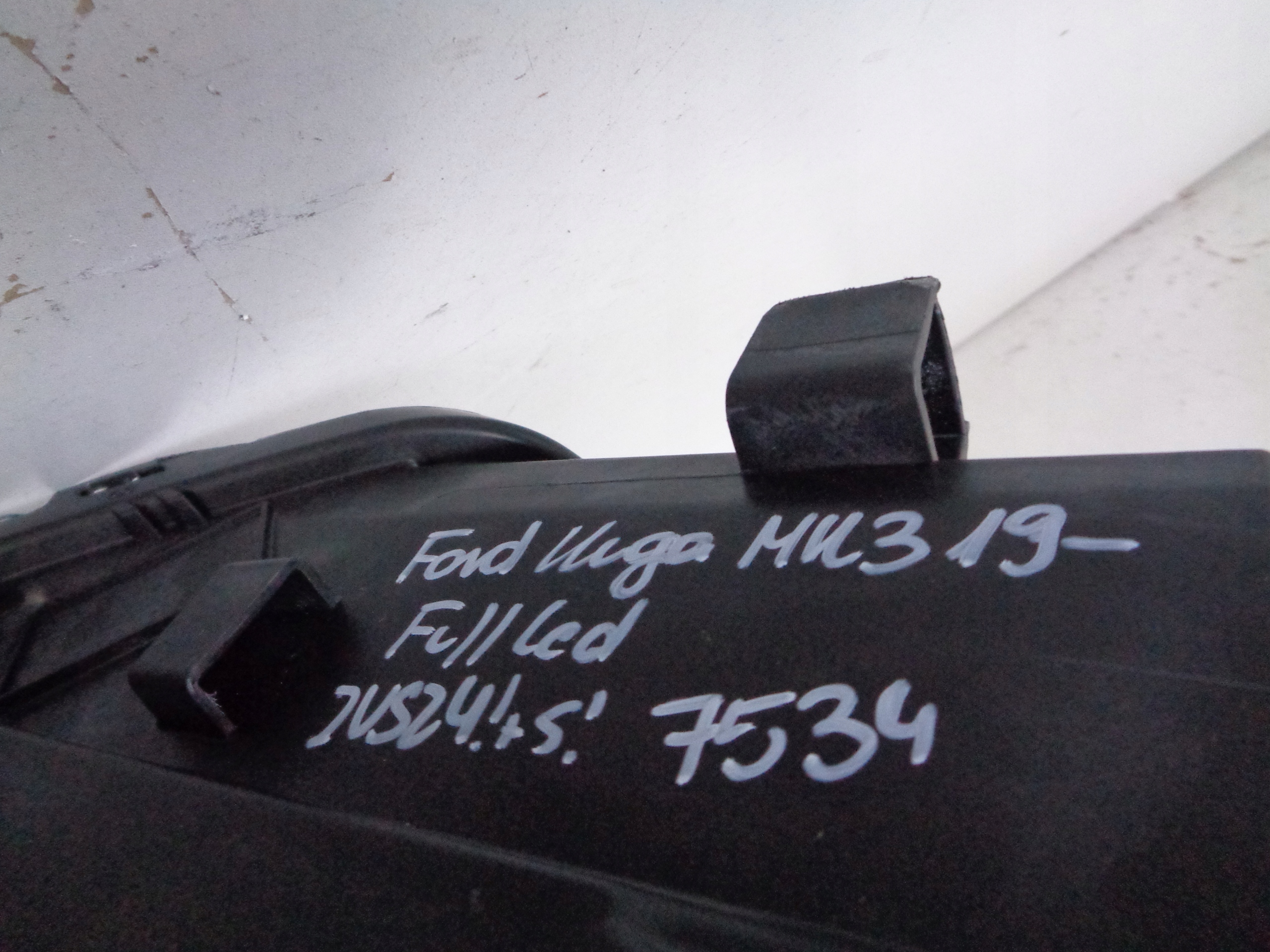 LAVE PREDNE SVETLO FORD KUGA MK3 19- FULL LED