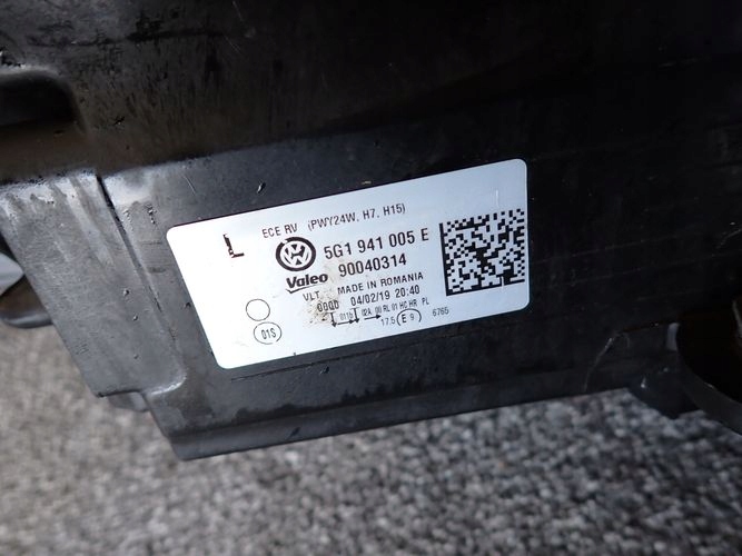 VW GOLF VII 12-17 LAVE PREDNE SVETLO