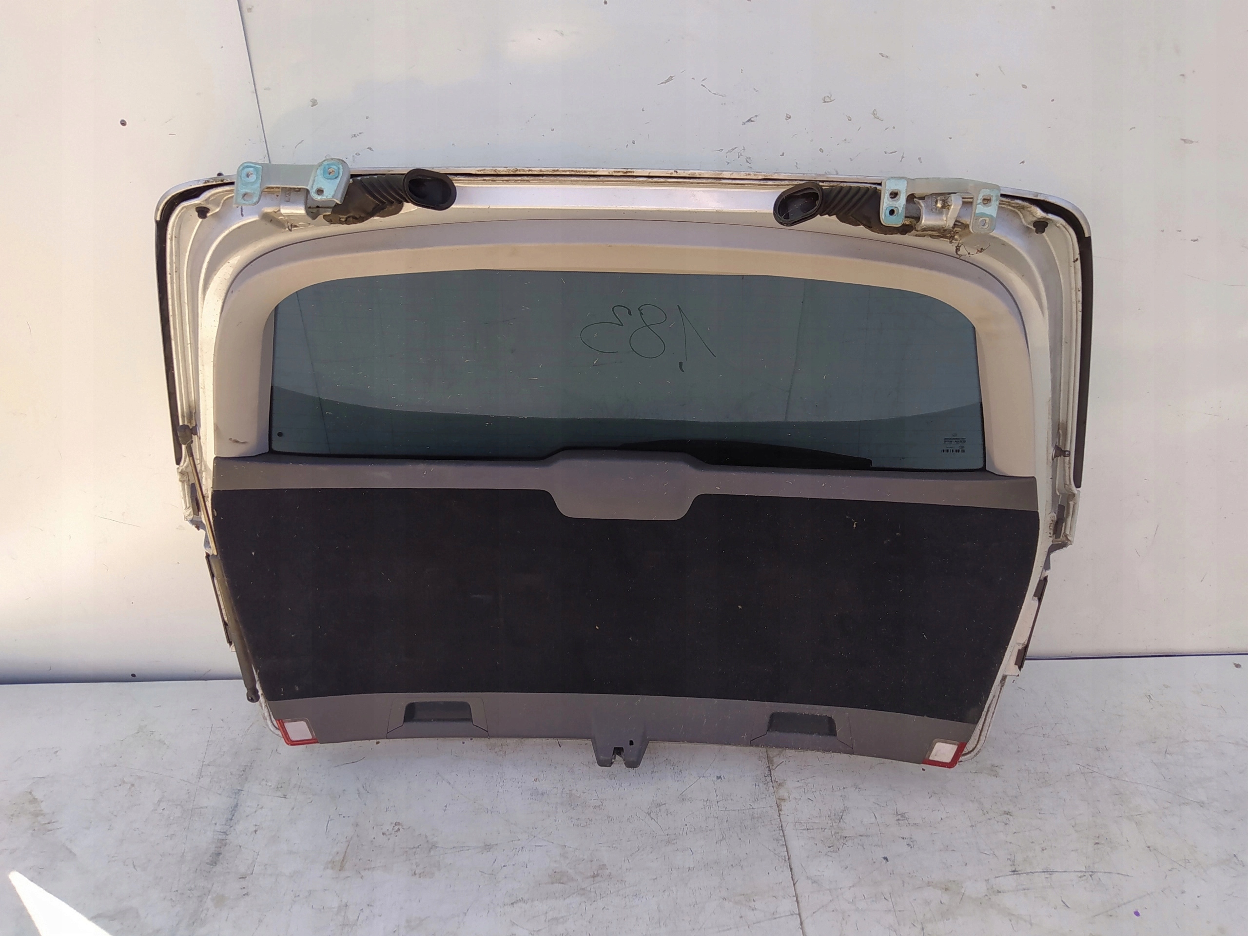 MERCEDES E W212 KOMBI ZADNÁ KAPOTA