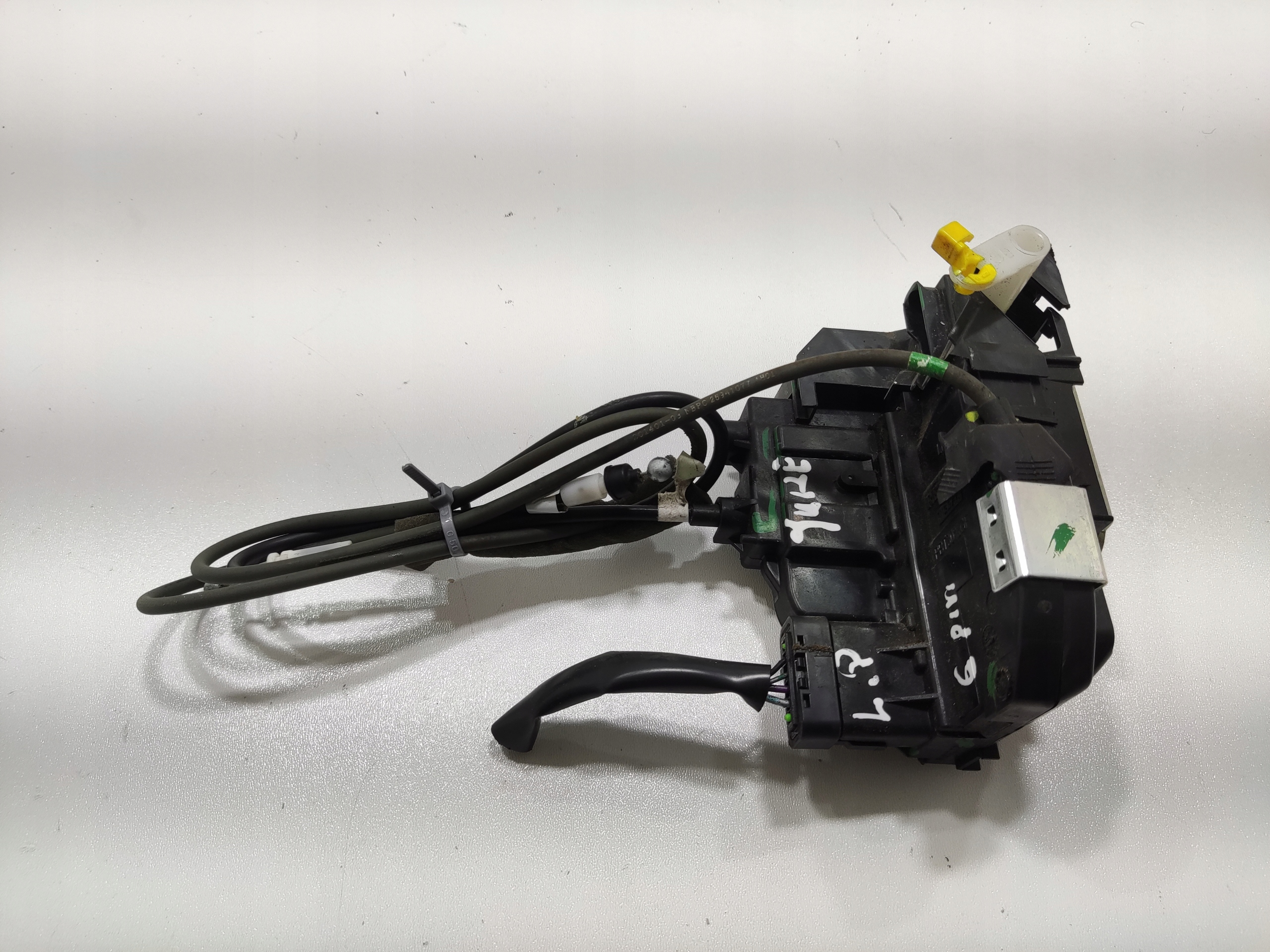 ZAMOK LAVYCH PREDNYCH DVERI NISSAN JUKE I F15 2014-2019 LIFT 6 PIN