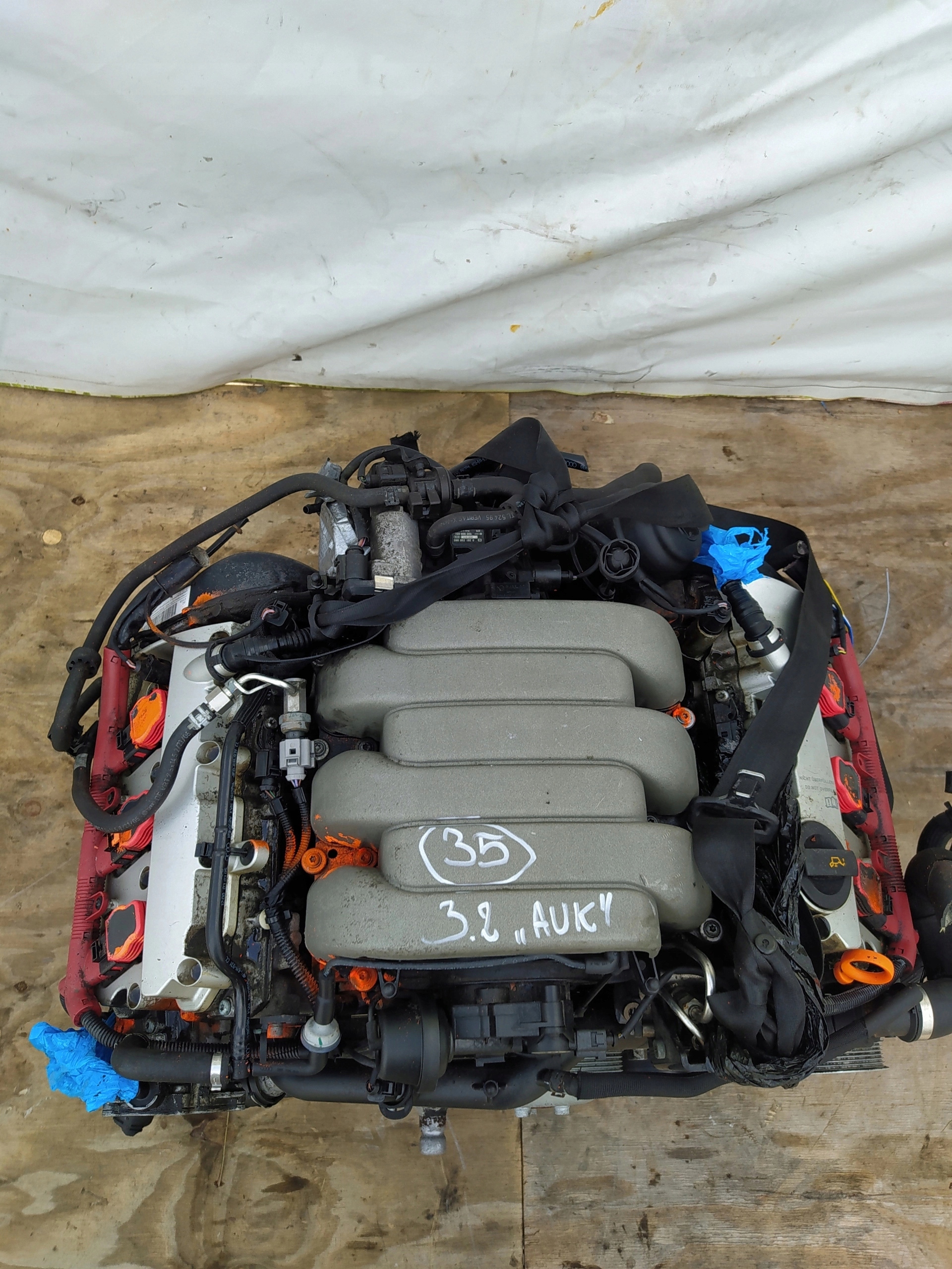 AUDI A4 B7 3.2 FSI AUK MOTOR