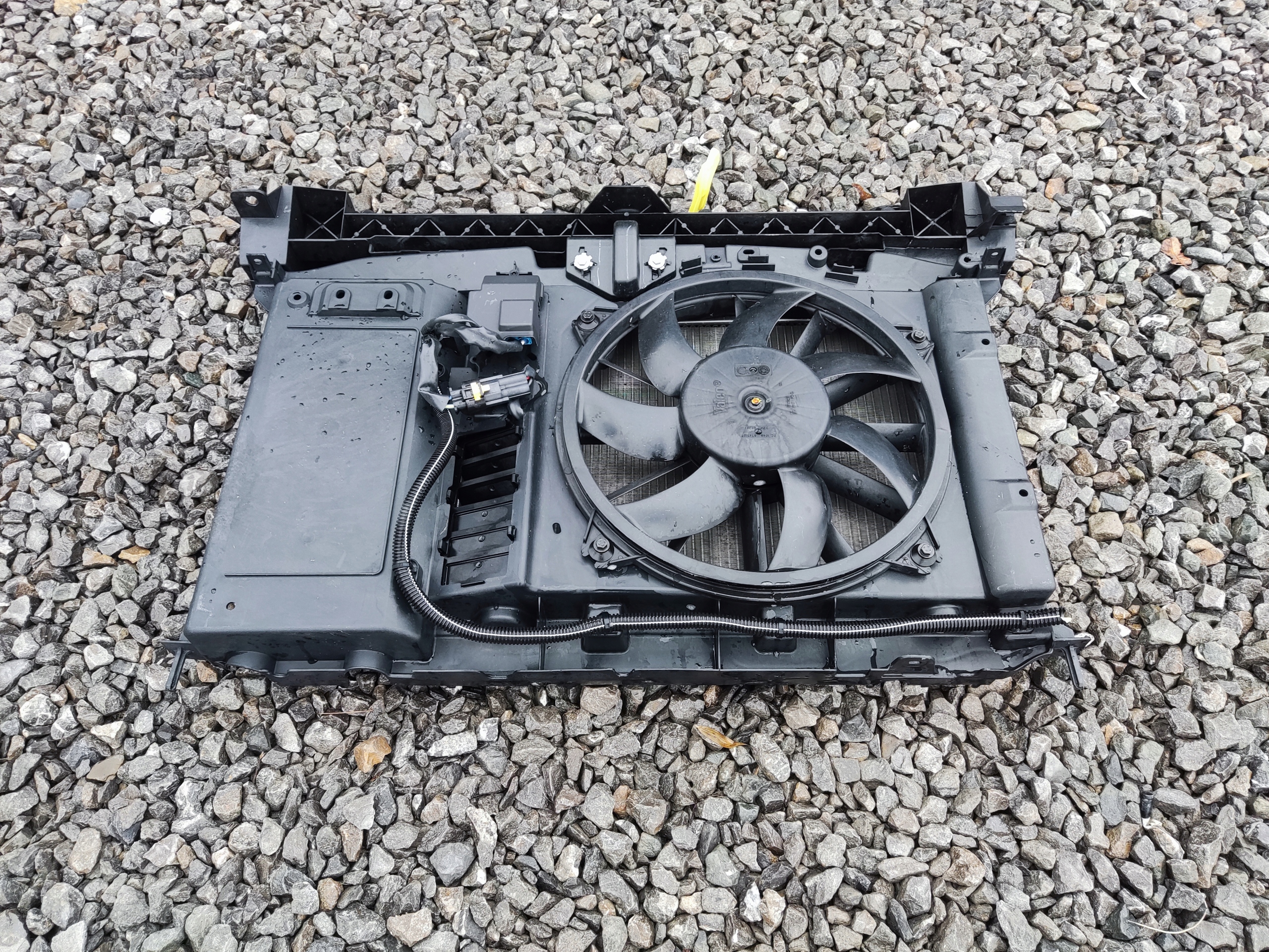 ČELO PREDNA CHLADICE VENTILATOR BERLINGO PARTNER III ELECTRIC 10-18