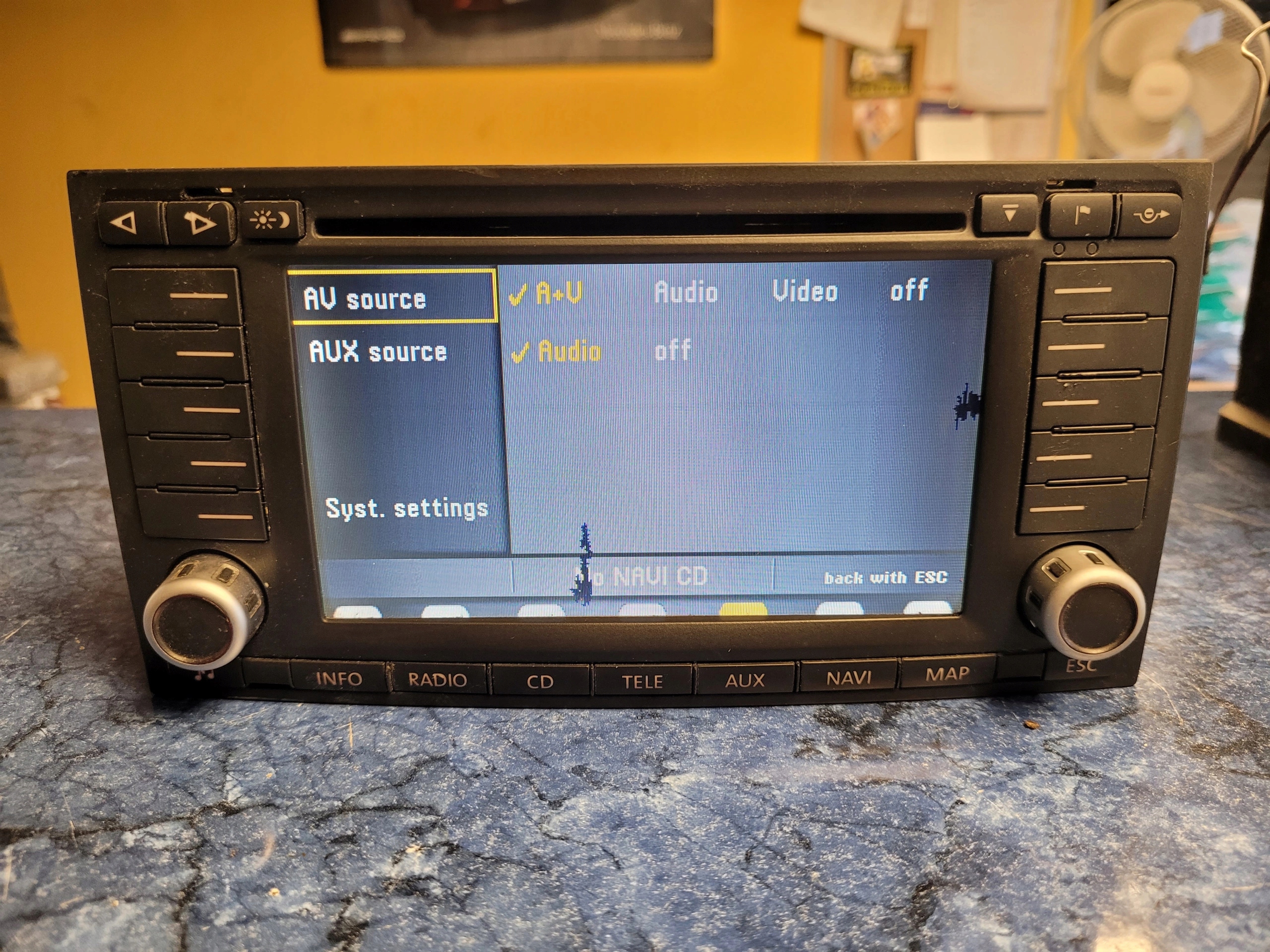 VW TOUAREG I RADIO NAVIGACIA 7L6035191N