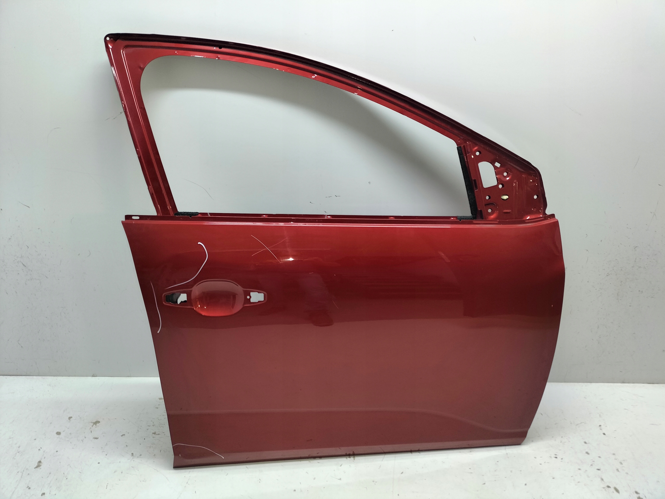 PRAVE PREDNE DVERE DACIA SANDERO III 20-
