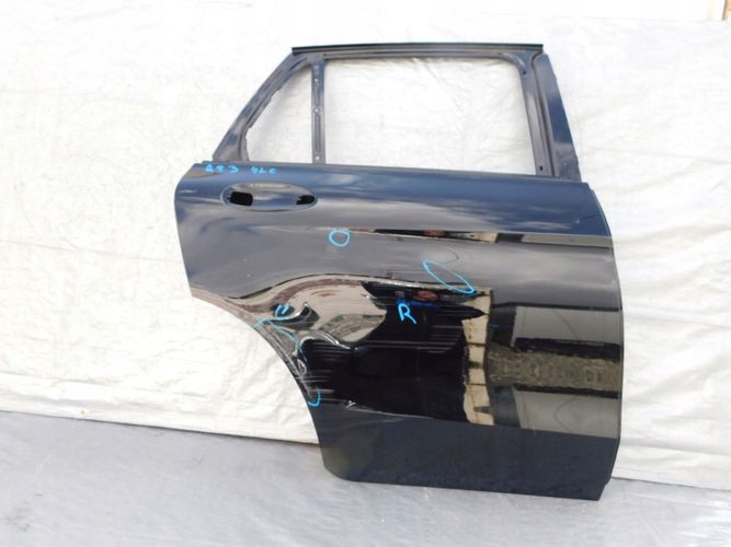 MERCEDES W253 253 GLC PRAVE ZADNE DVERE