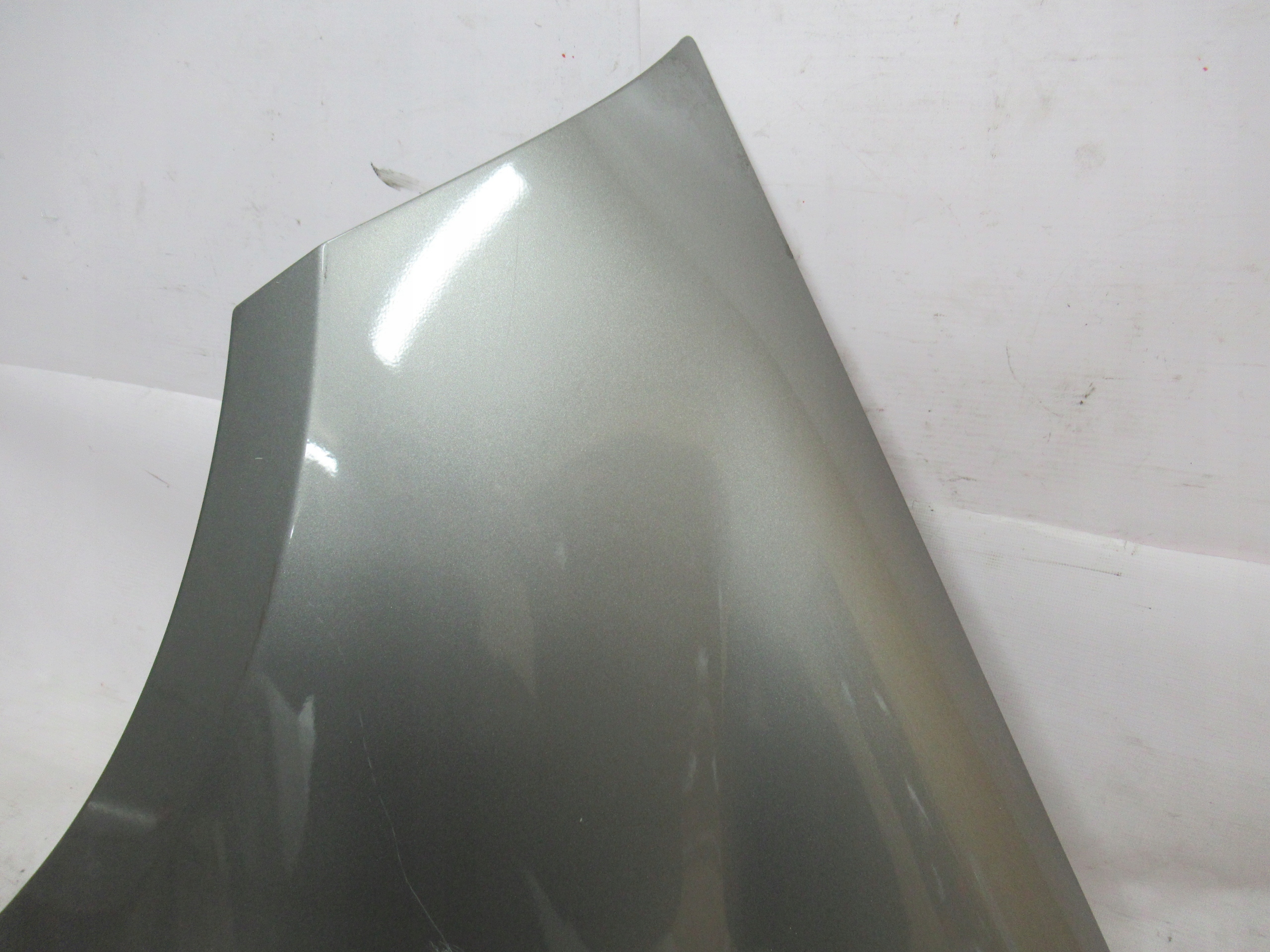 ĽAVÝ PREDNÝ BLATNÍK MERCEDES A KLASA W169