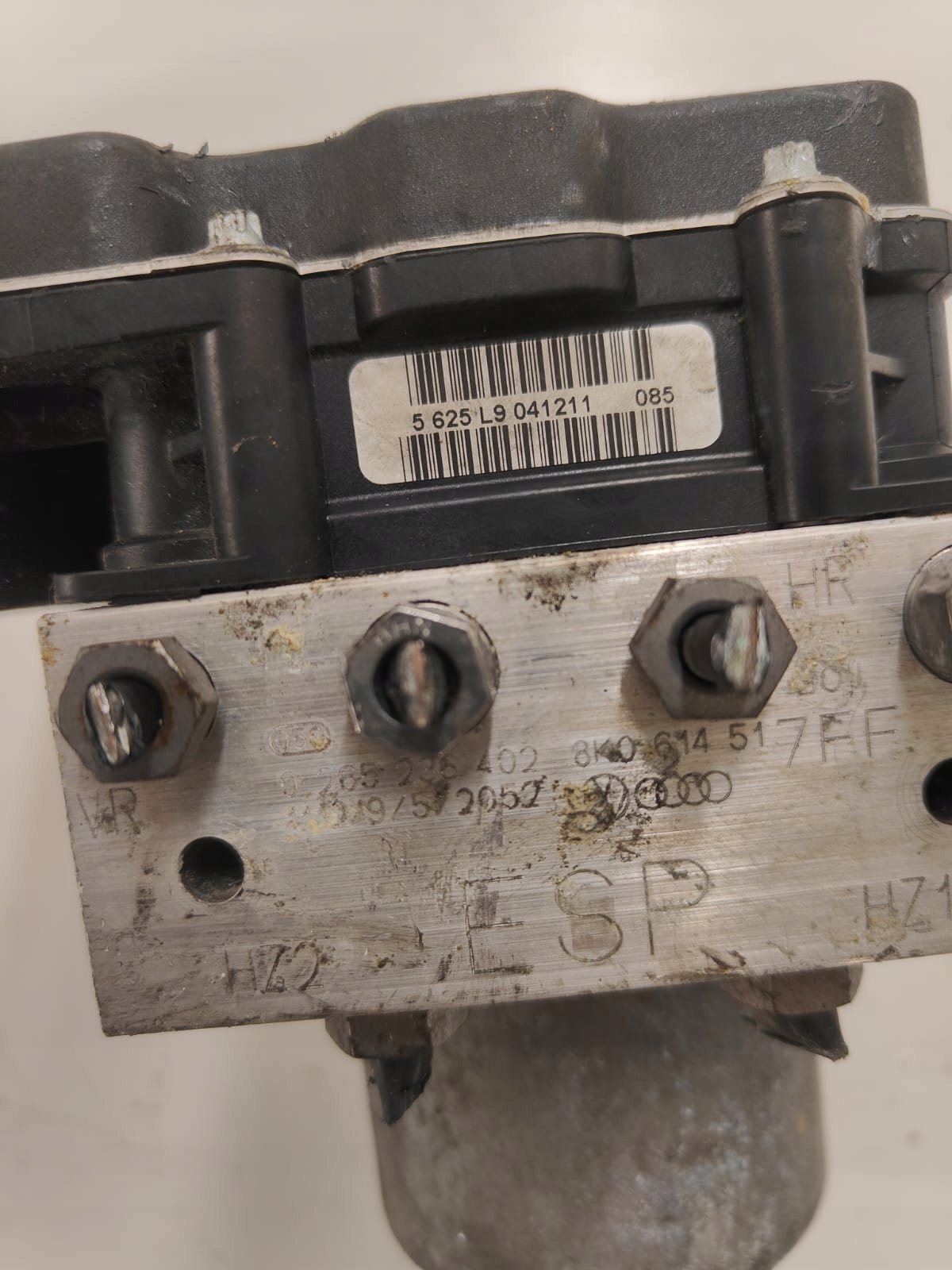 Audi a5 oe 8K061451 KOCKA ABS