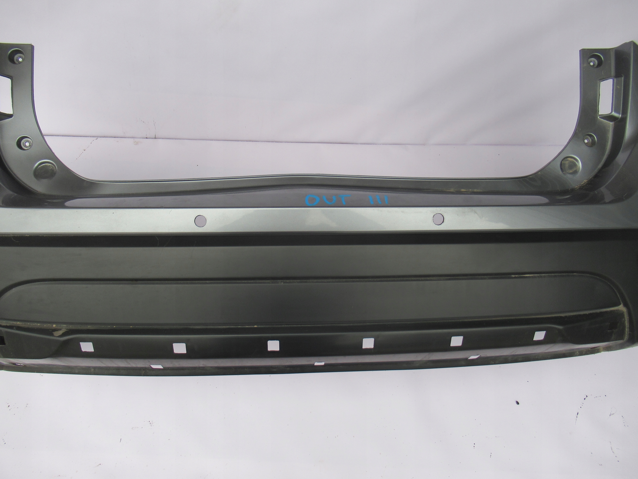 ZADNÝ NÁRAZNÍK MITSUBISHI OUTLANDER III 12-15