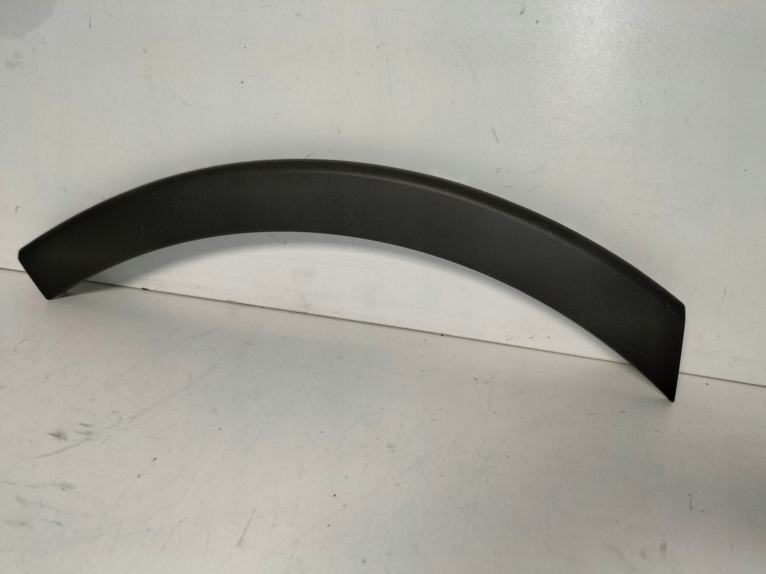 LISTA PREDNEHO NARAZNIKA LAVA VW GOLF 8 VIII 20-24 ALLTRACK