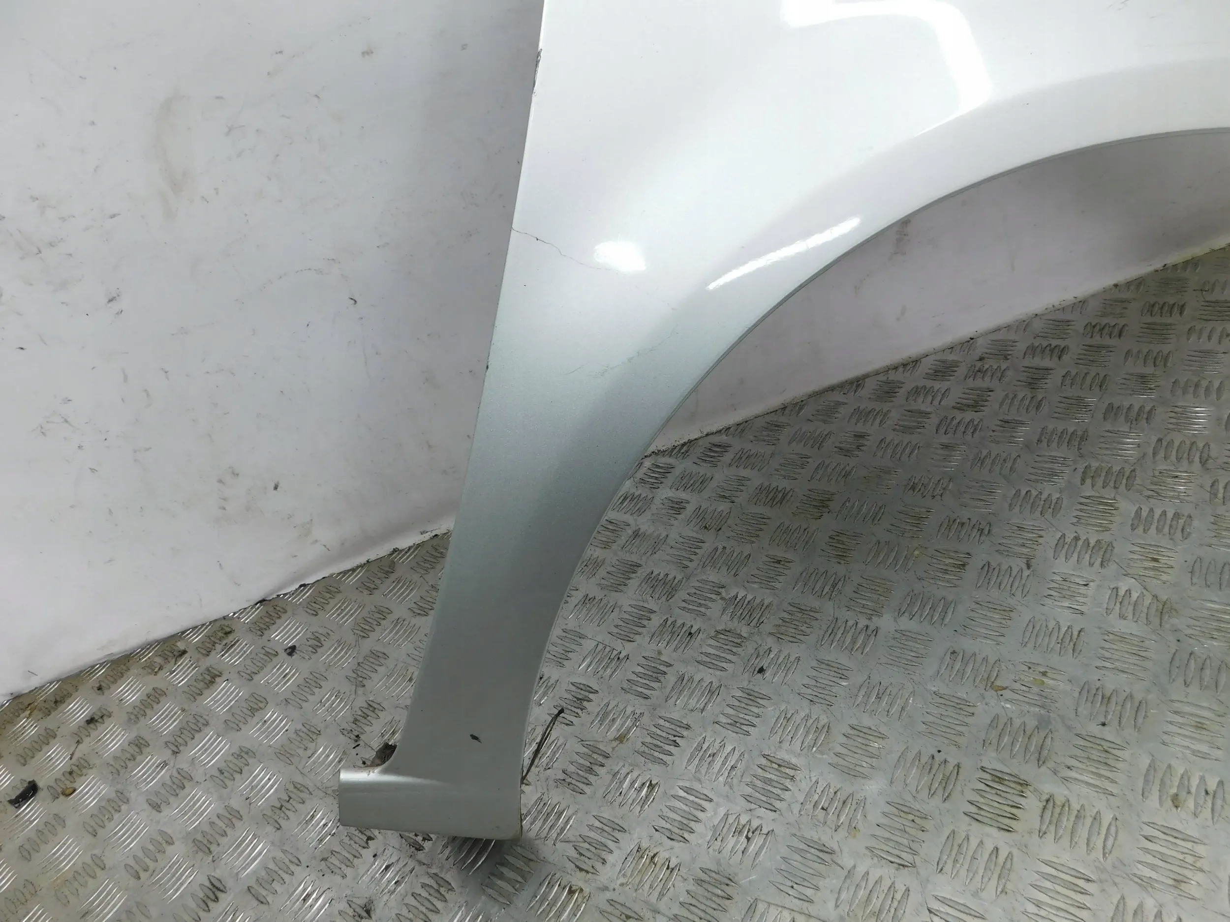 BLATNIK PREDNÝ PRAVY CHEVROLET AVEO T300