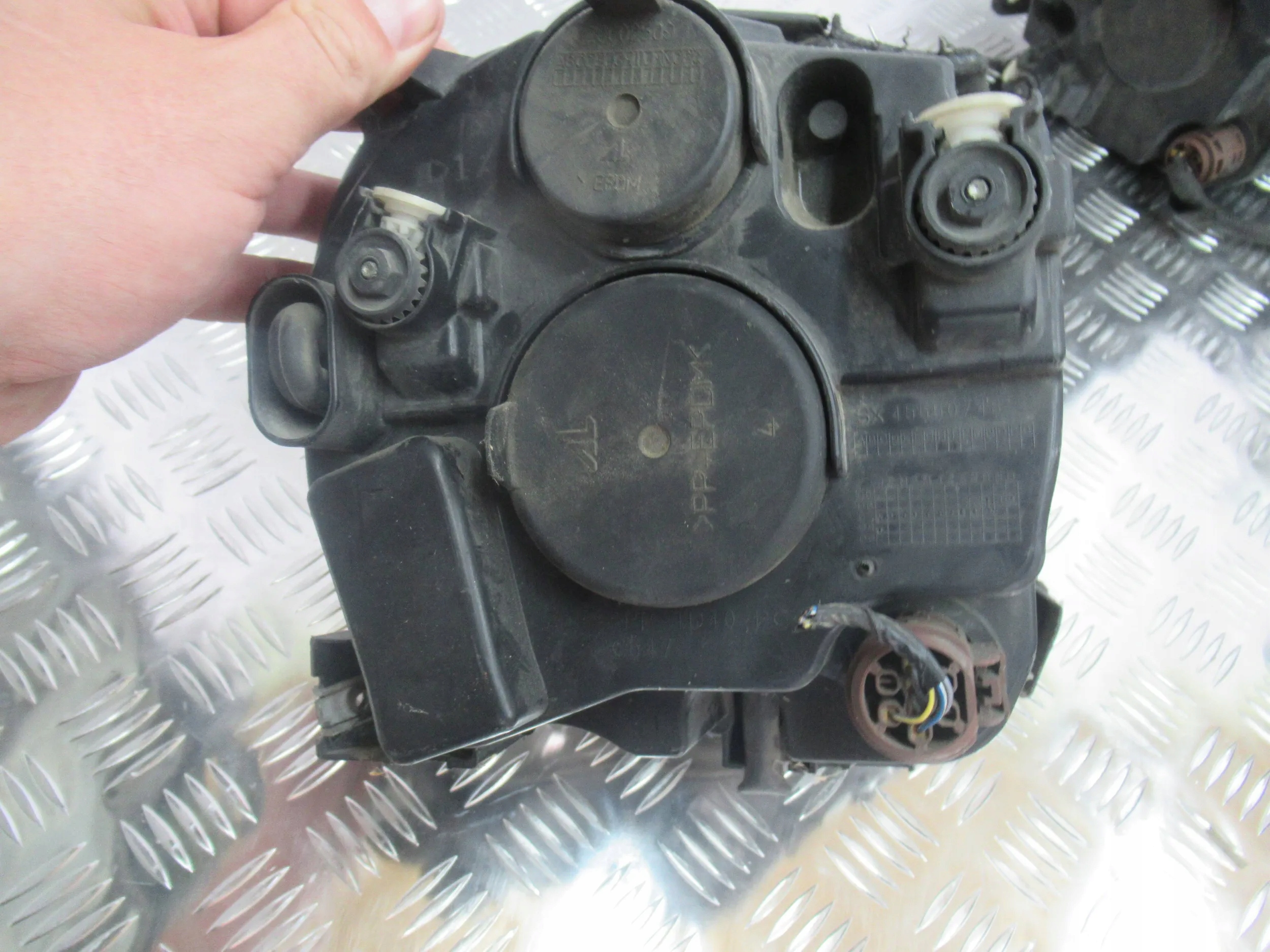 LAVE PREDNE SVETLO FIAT 500 07-