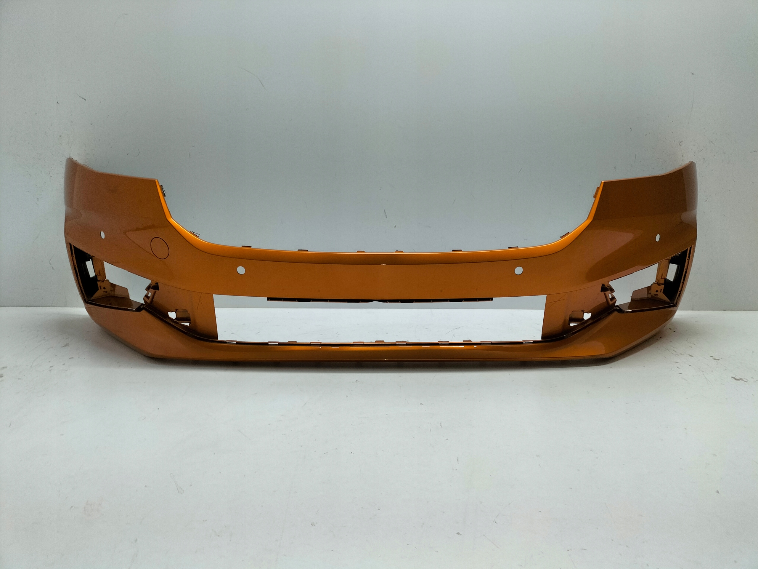 PREDNÝ NÁRAZNÍK SKODA FABIA 4 IV 21-