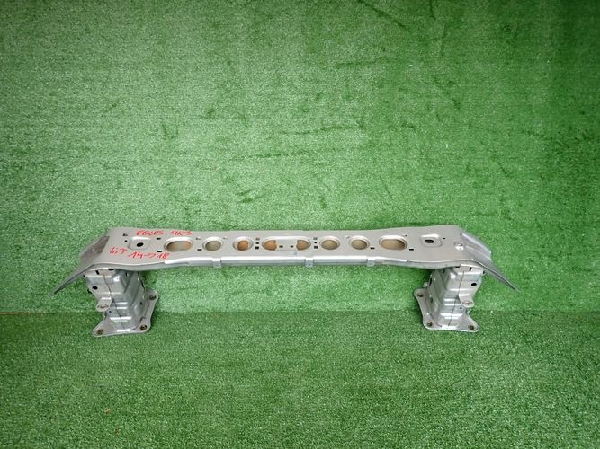 FORD FOCUS MK3 III LIFT 14- VYSTUHA PREDNEHO NARAZNIKA AM51