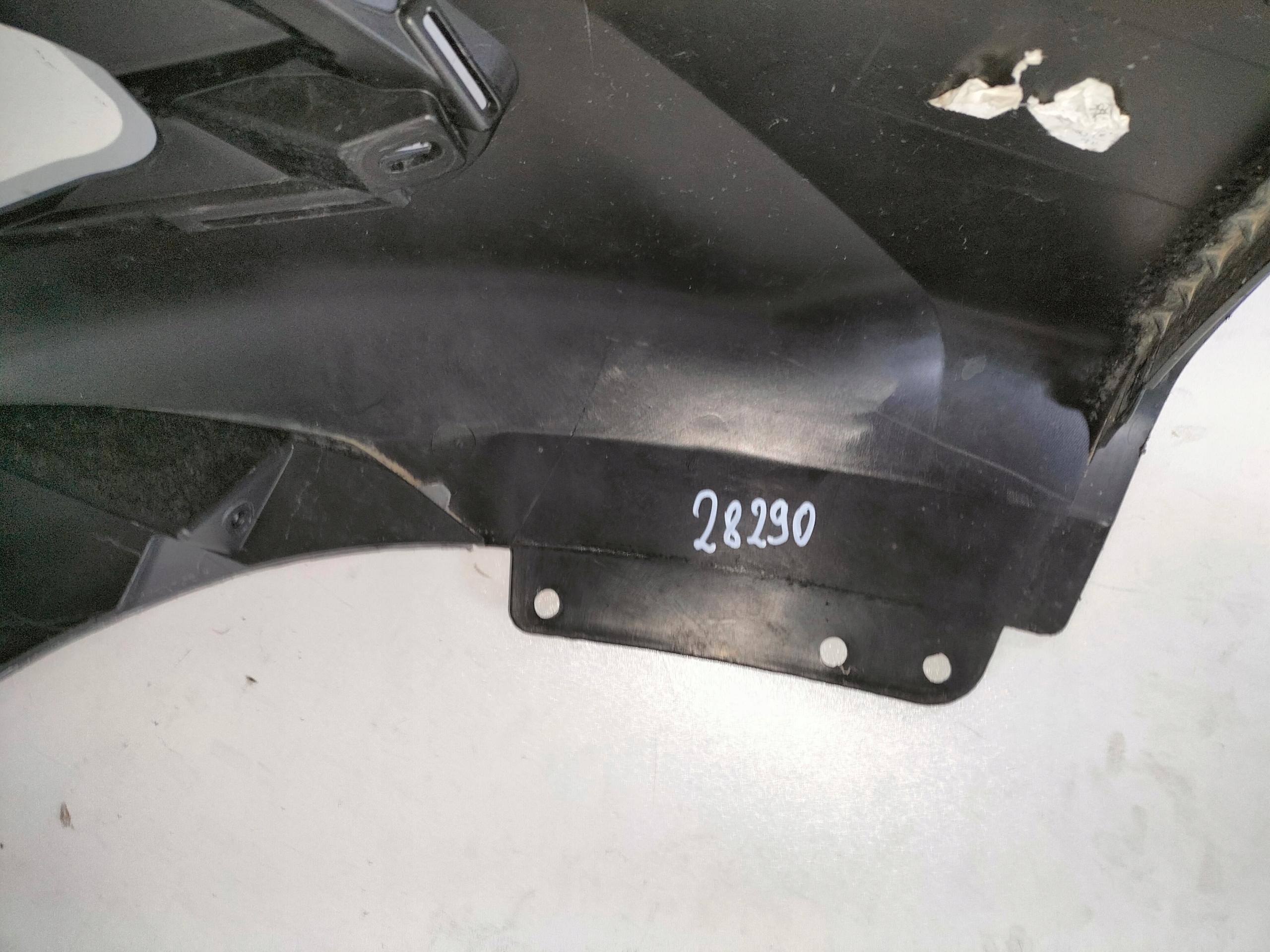 ZADNÝ NÁRAZNÍK HYUNDAI TUCSON 4 IV 20-