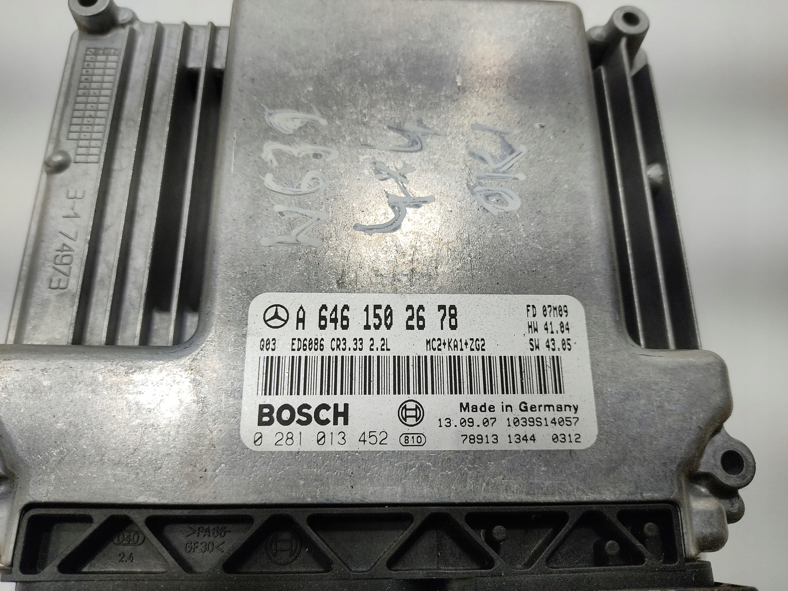 RIADIACA JEDNOTKA MERCEDES VITO W639 2.2 CDI 4×4 0281013452 A6461502678 2003-2009