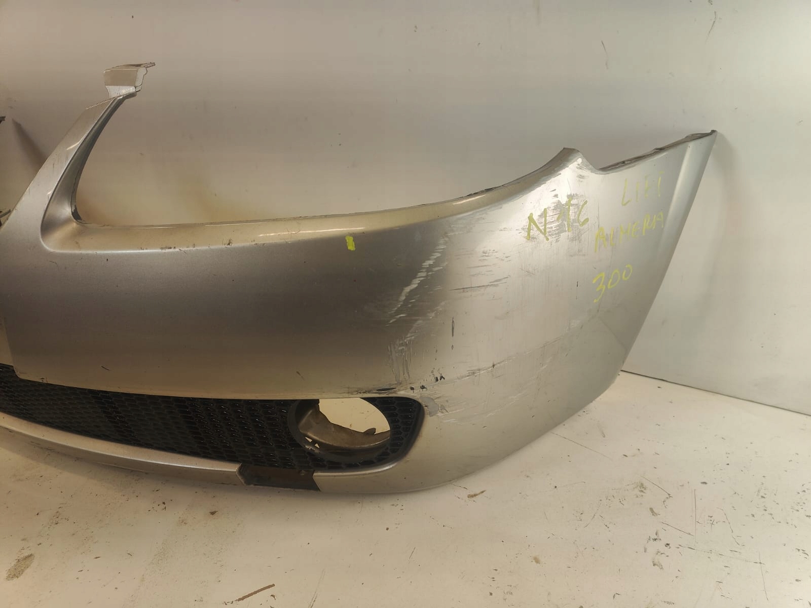 Nissan Almera n16 lift PREDNÝ NÁRAZNÍK